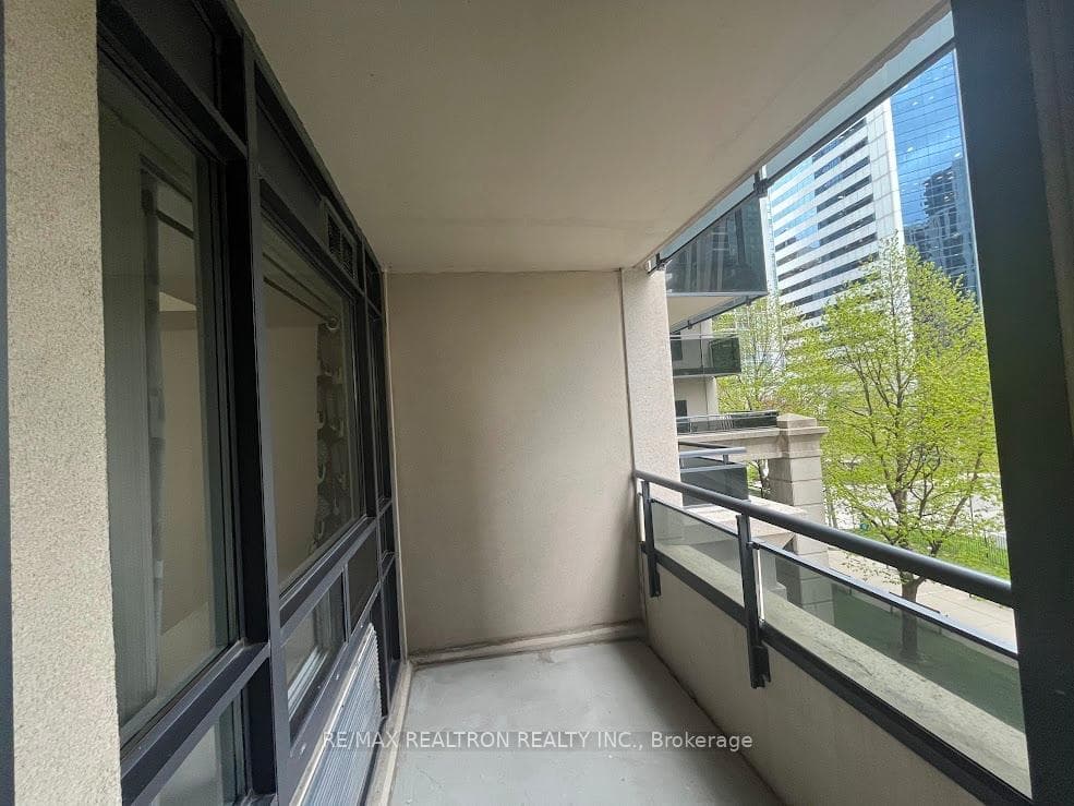 155 Beecroft Road Unit 302 photo 22