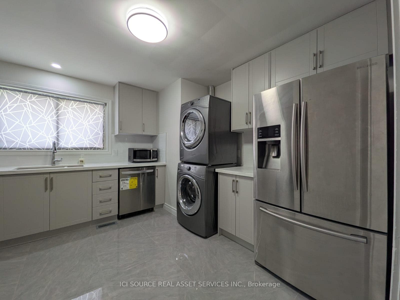 21 Parkdale Drive Unit A - Upper photo 13
