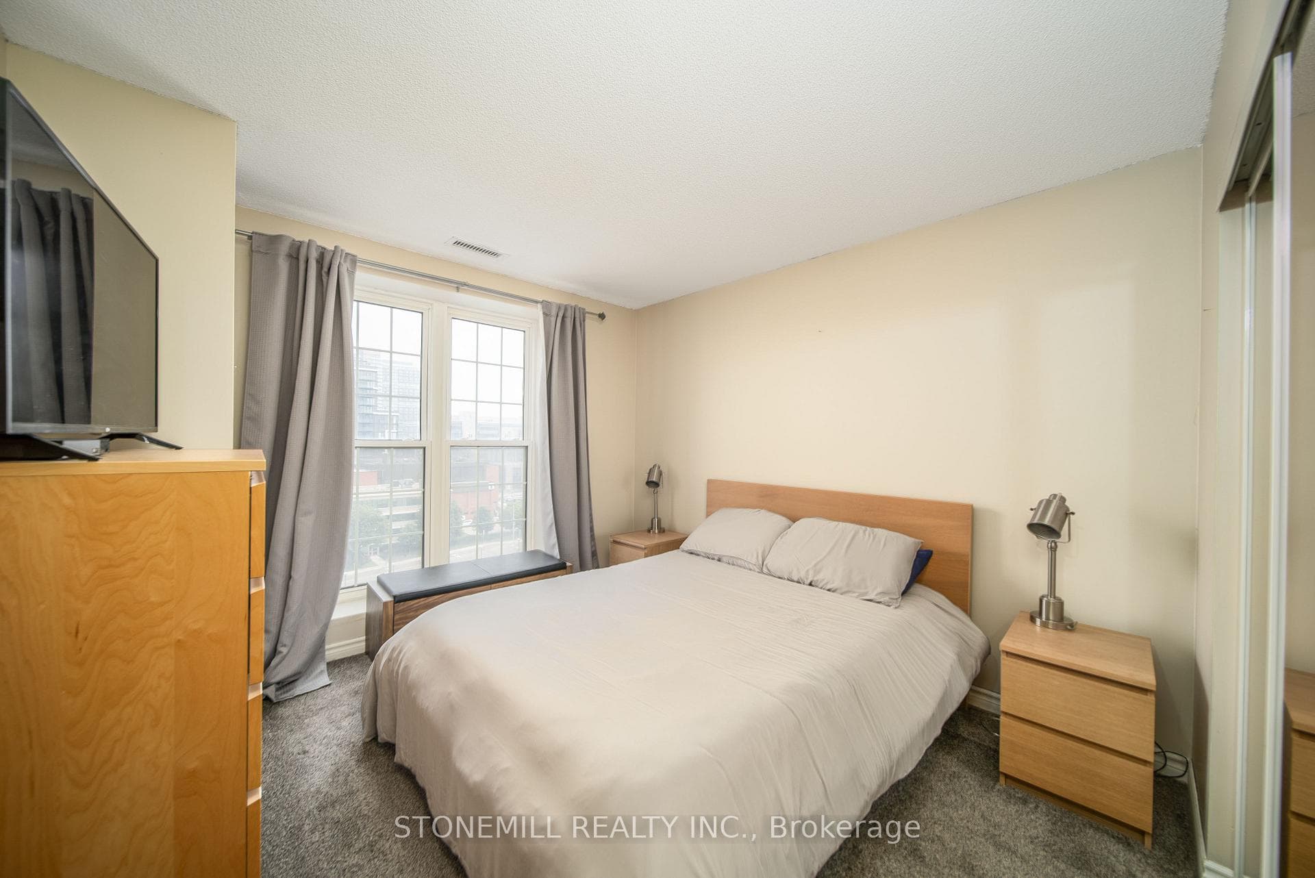 135 James Street Unit 701 photo 22