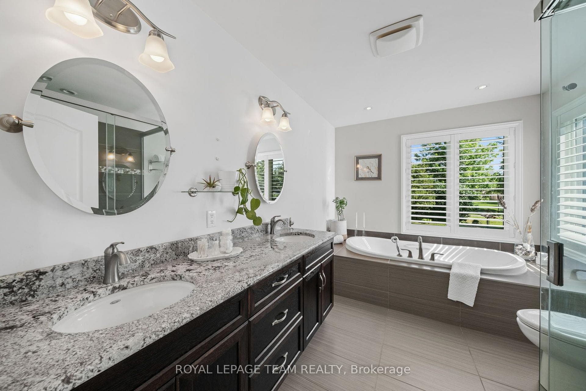 Stunning 5PC Ensuite