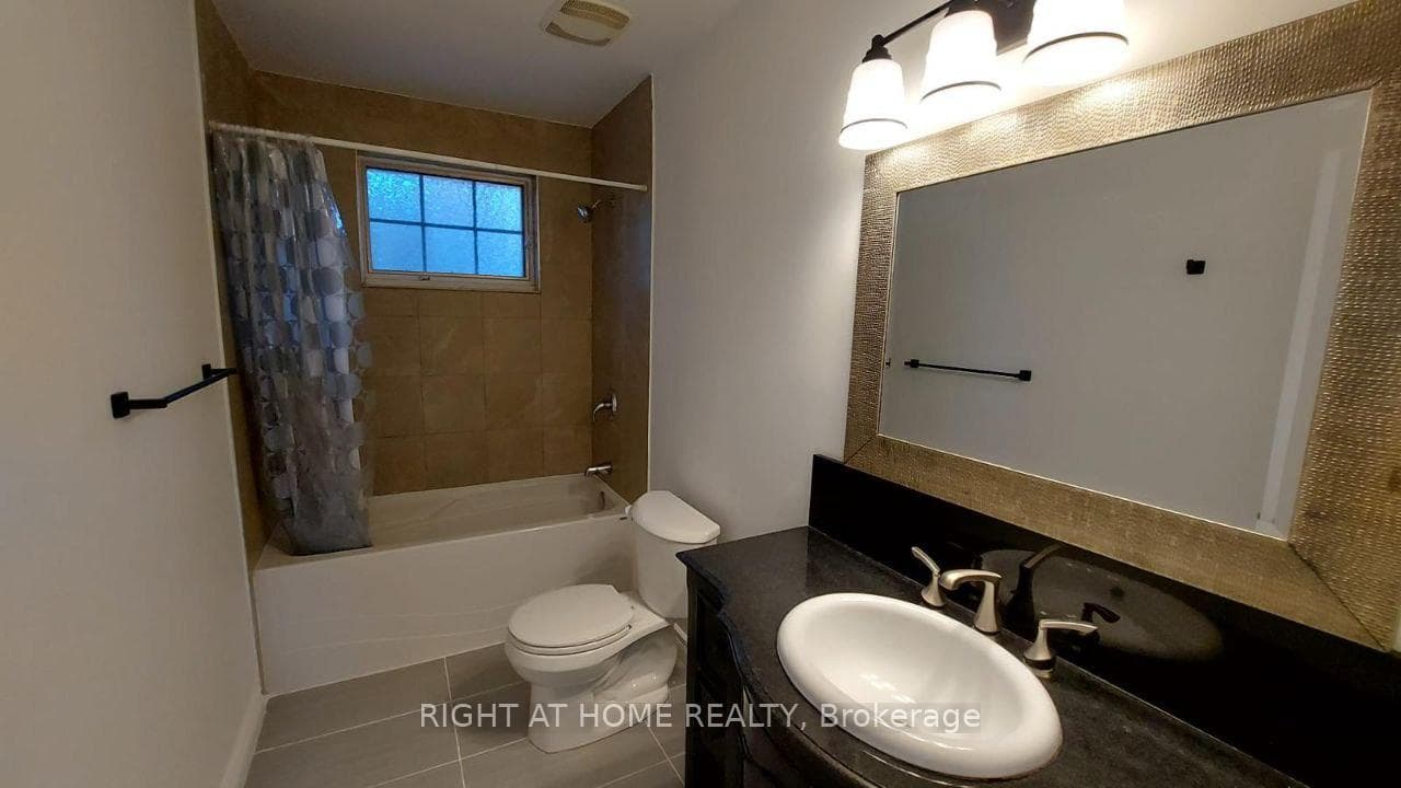 38 Stoddart Drive Unit Main photo 10