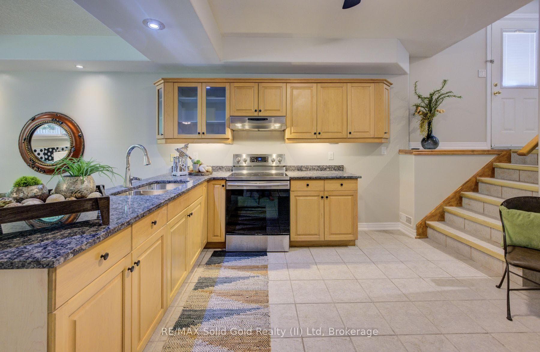 Kitchen - lower unit