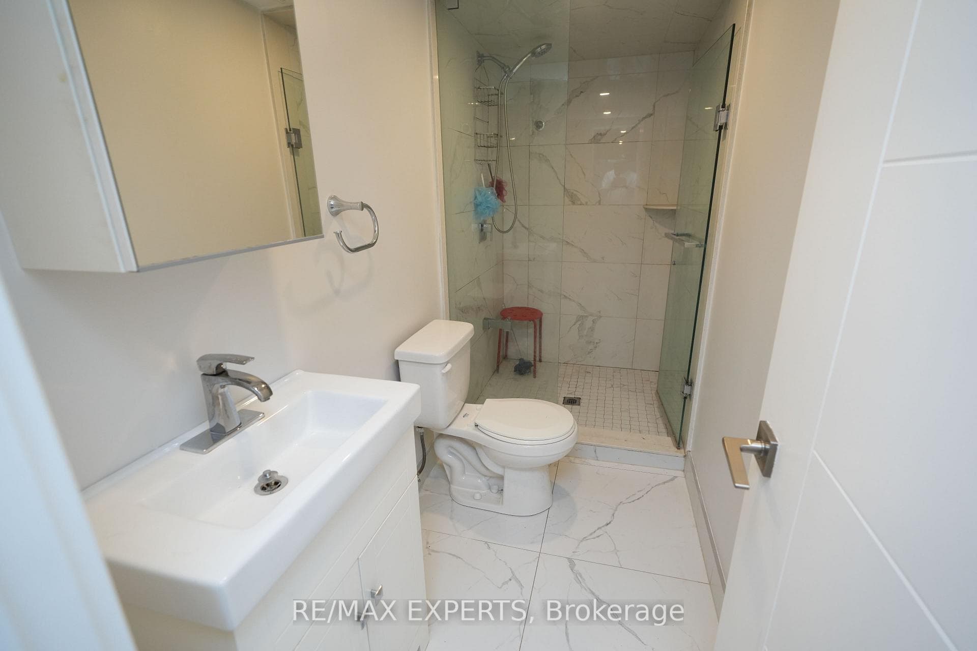 333 Rimilton Avenue Unit 3 photo 10