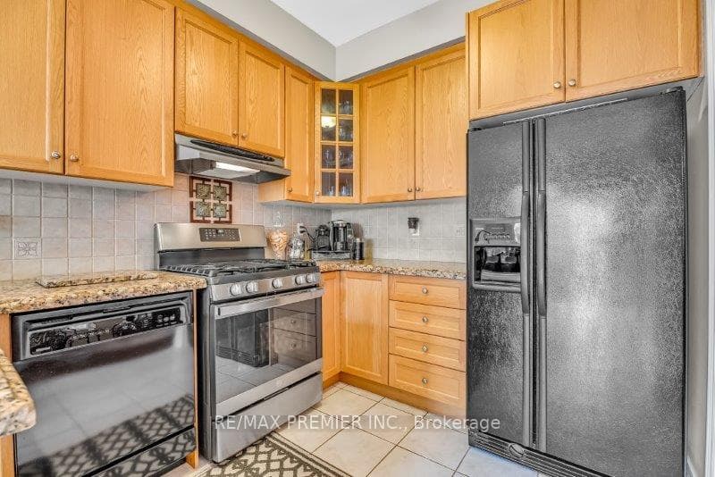 24 Mediterra Drive photo 13