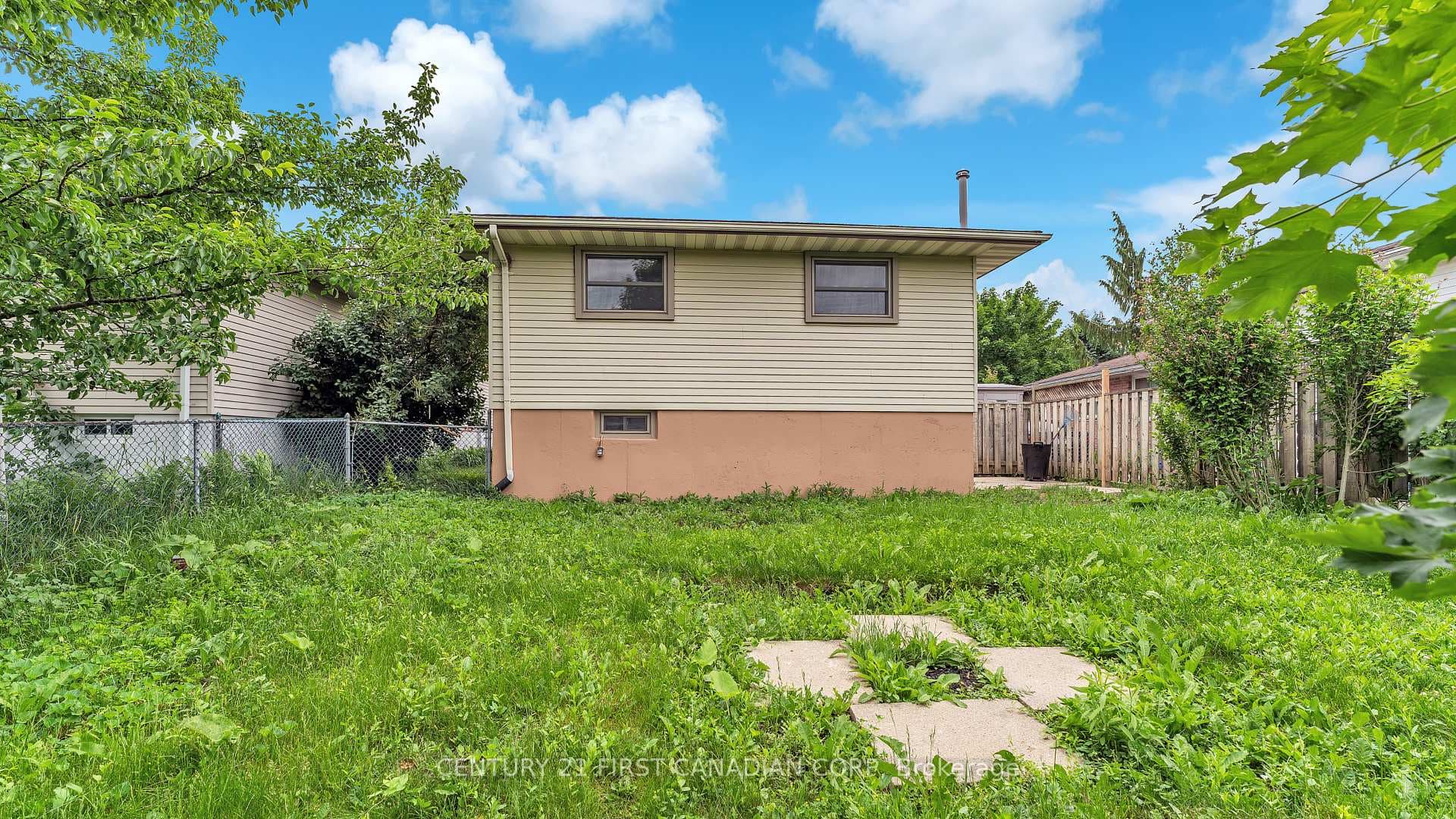 167 Carlyle Drive photo 20