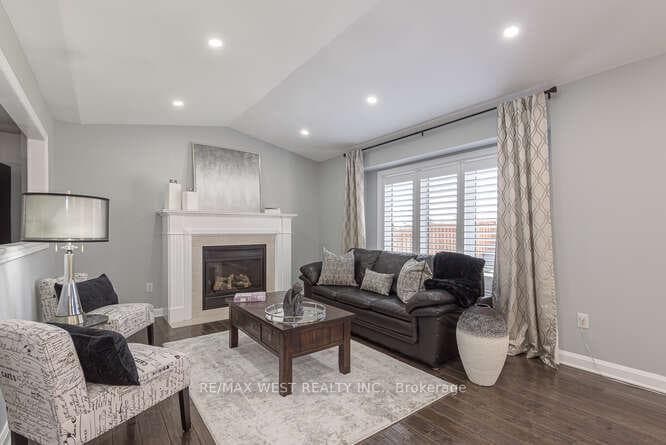 6 Gray Park Drive photo 17