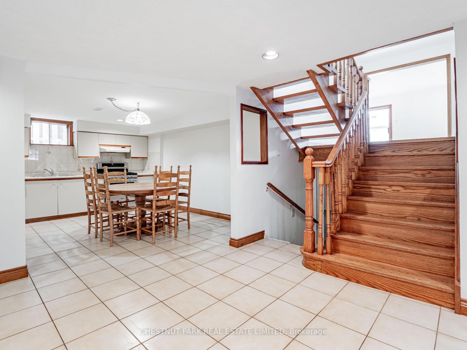 256 Cocksfield Avenue photo 28