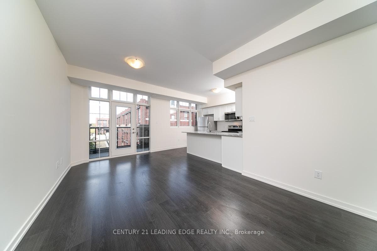 2 Linsmore Place Unit 304 photo 4