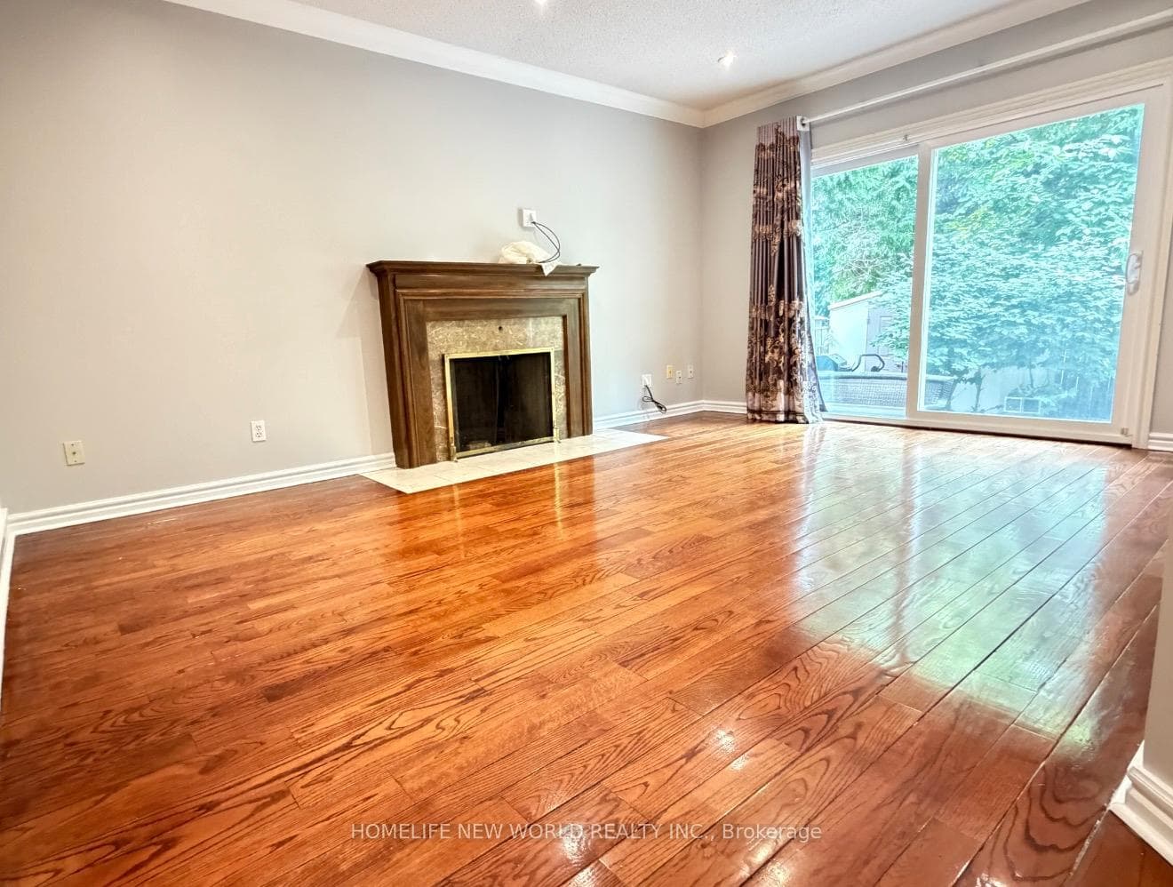 6 Corby Road photo 3