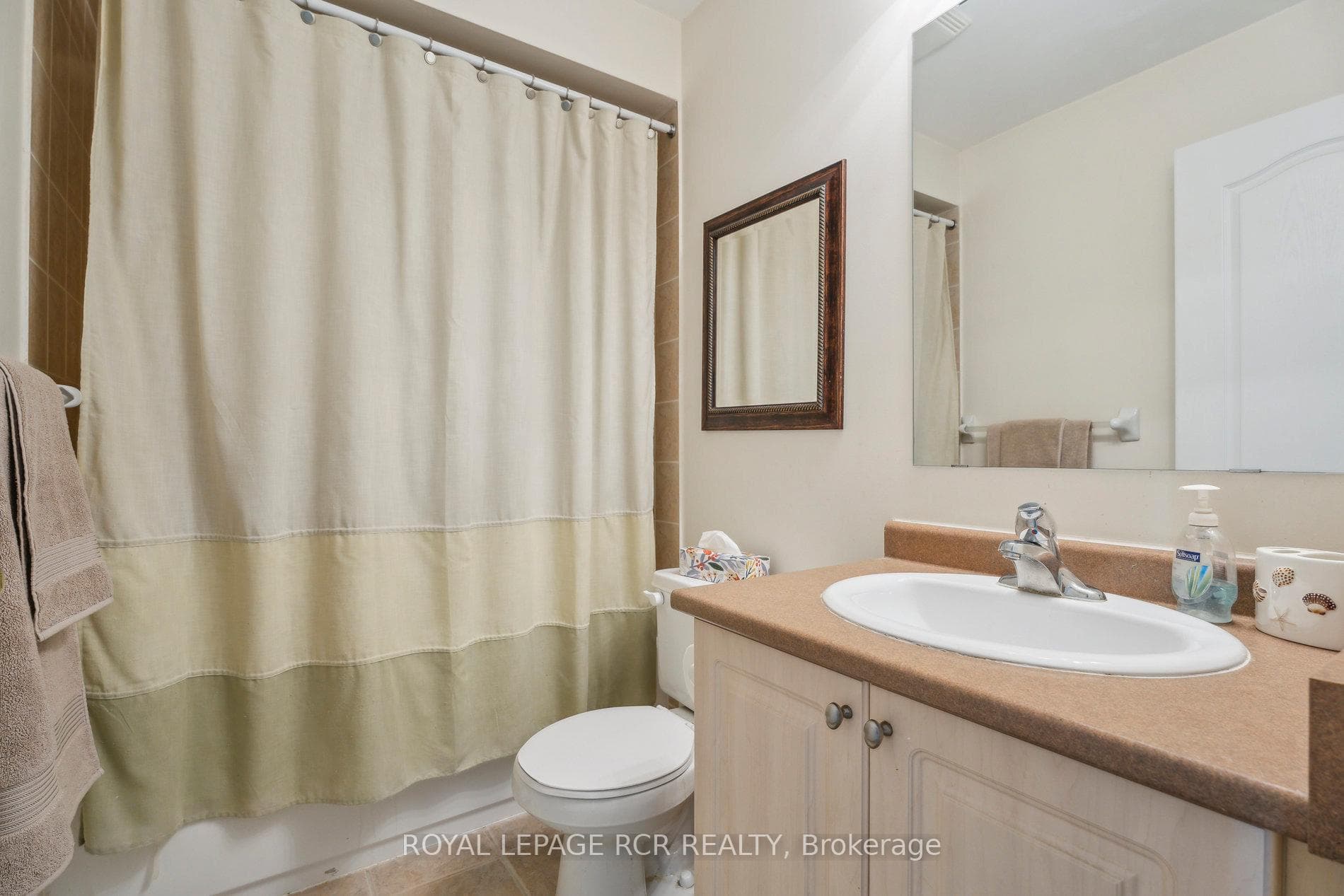 257 Berry Street photo 34