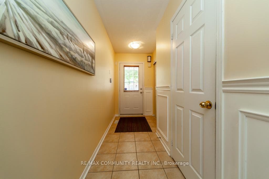 3150 Erin Centre Boulevard Unit 22 photo 6