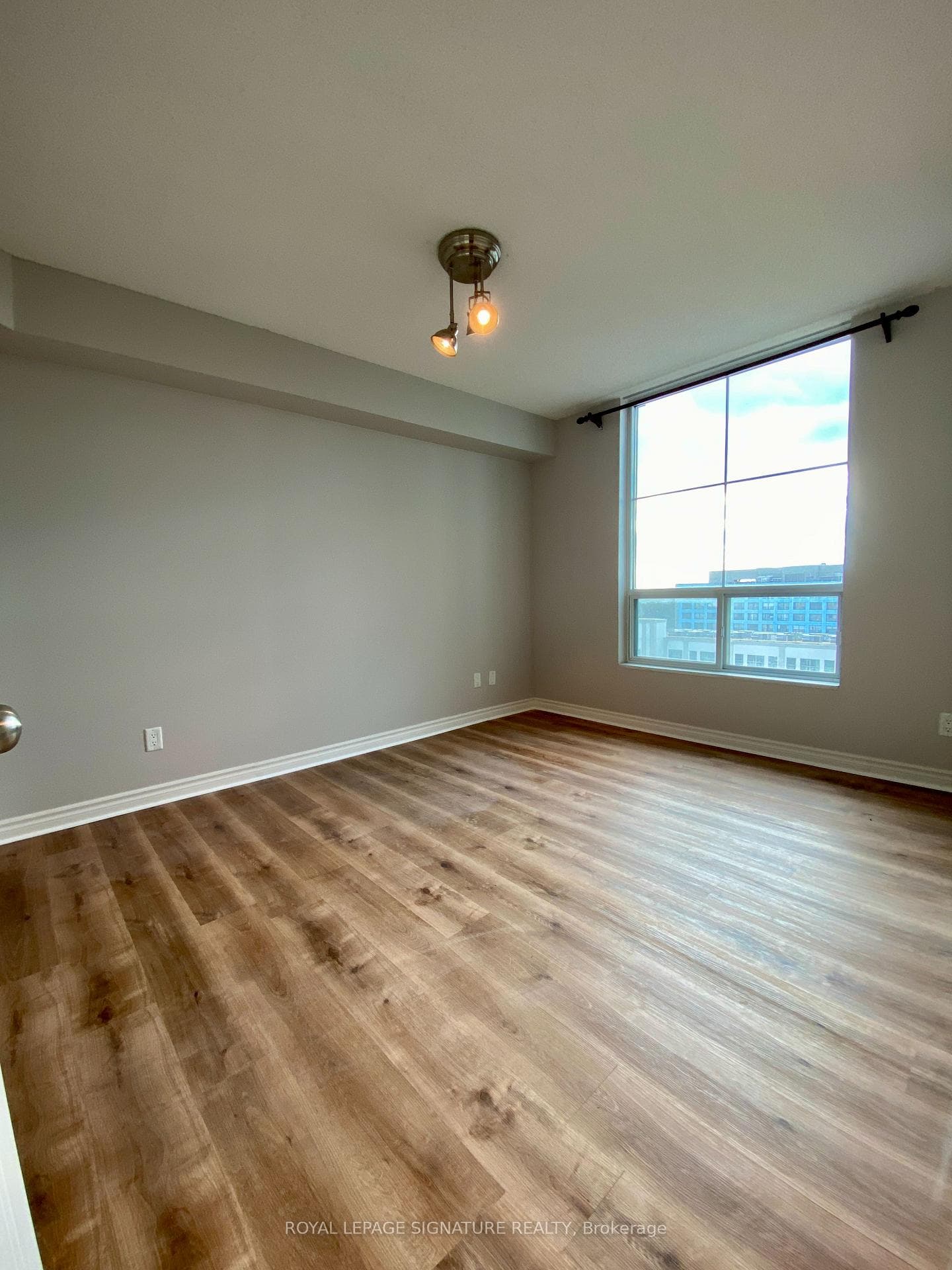 8 Rosebank Drive Unit 10J photo 21