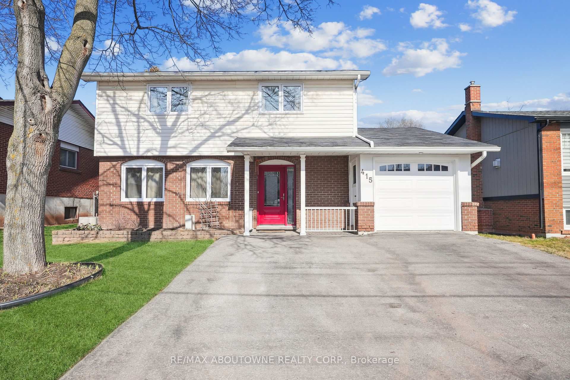 415 Bronte Road photo 2