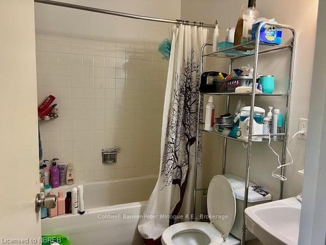 300 GLEN ROUGE Drive photo 7