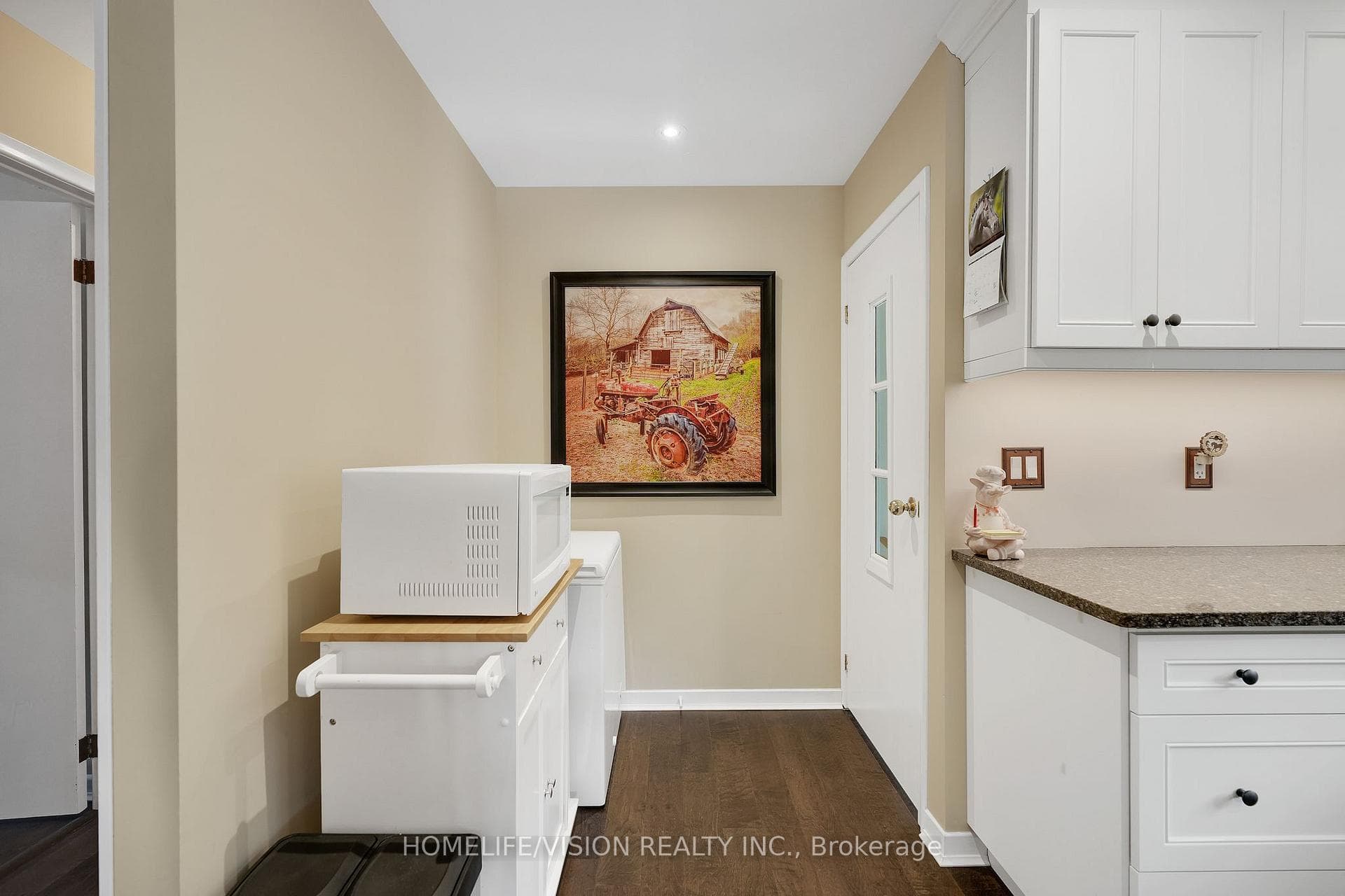 150 St John Street photo 34