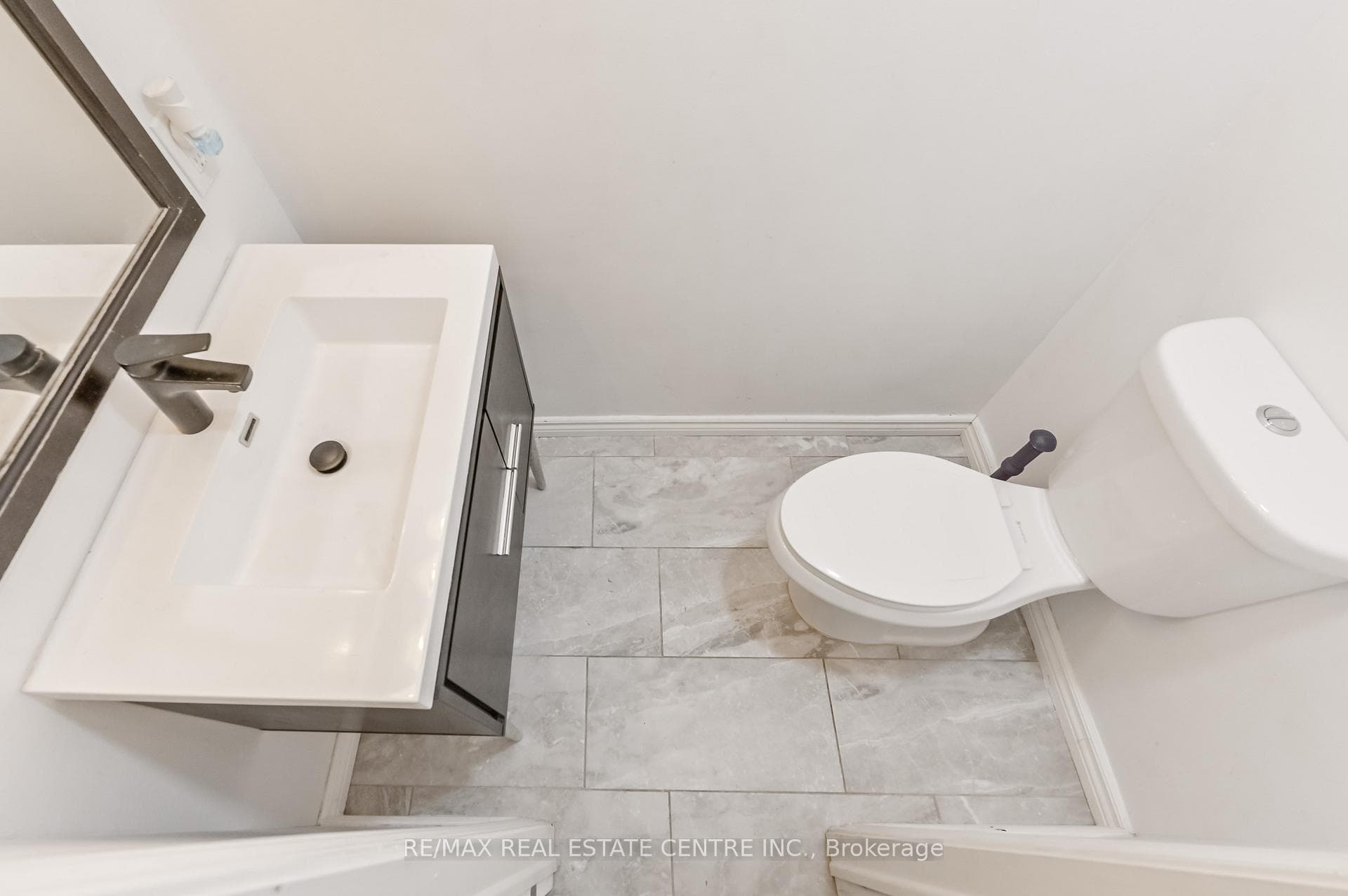 429 Scott Drive photo 9