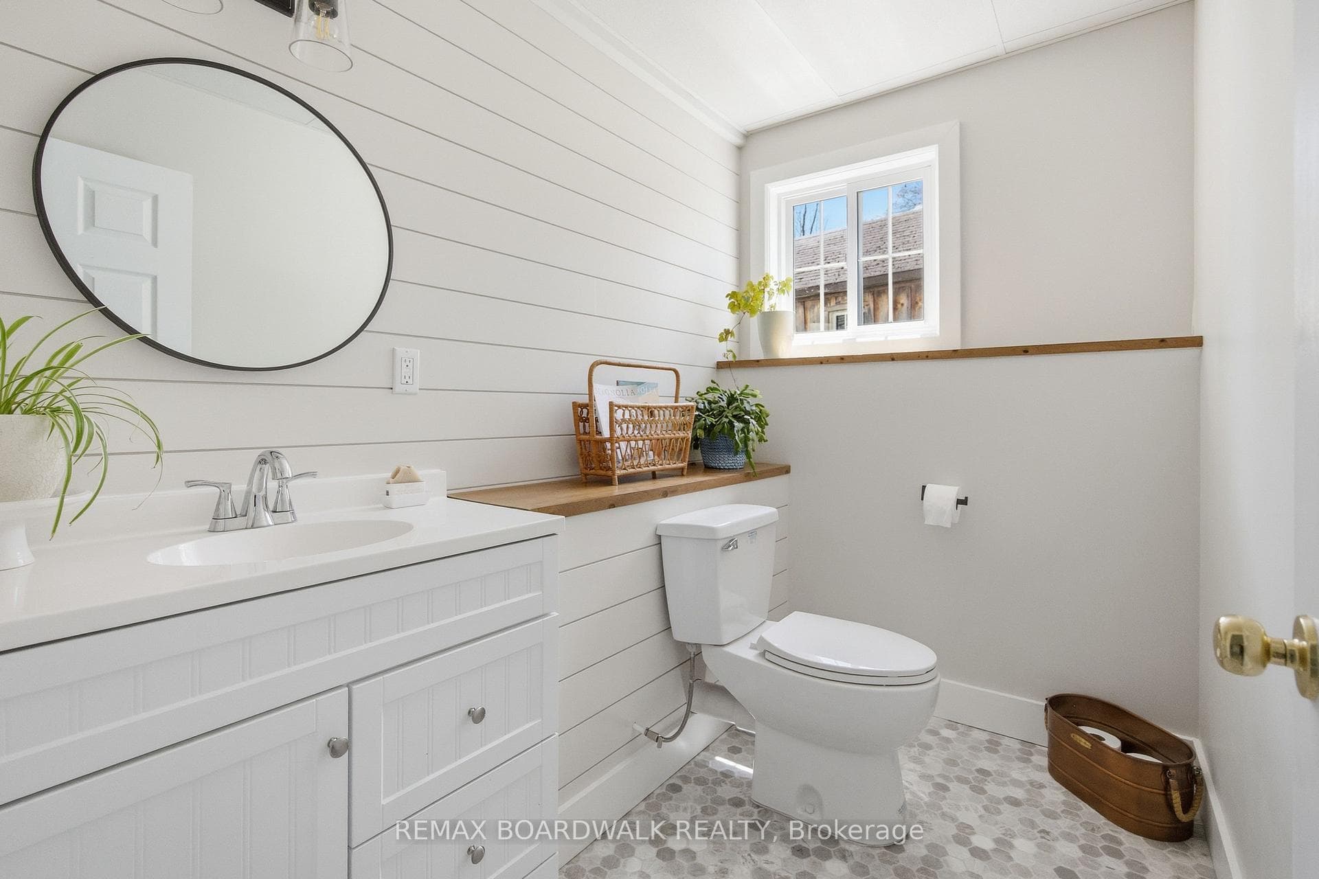 100 Mcculloughs Landing photo 28