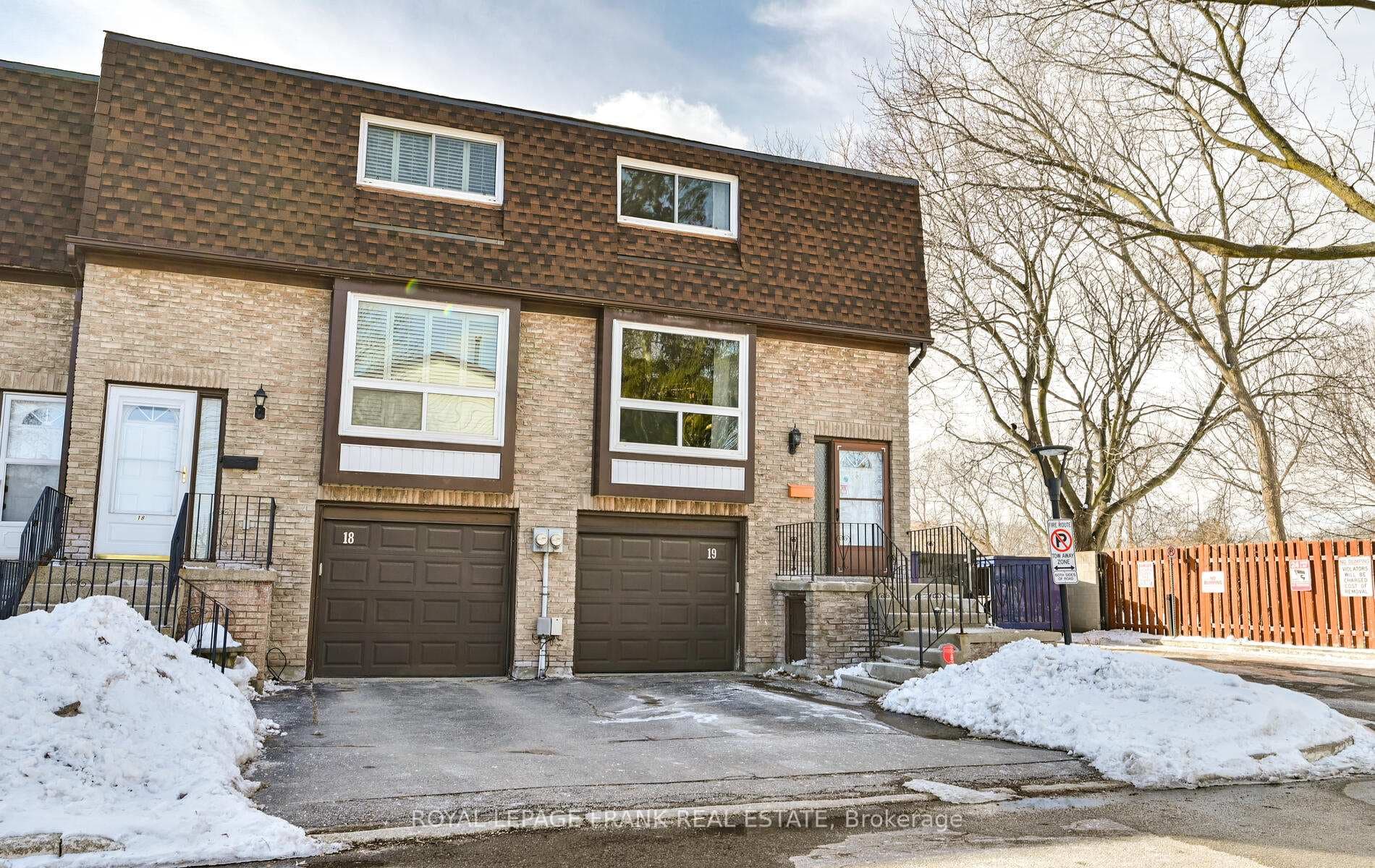 222 Pearson Street Unit 19 photo 1