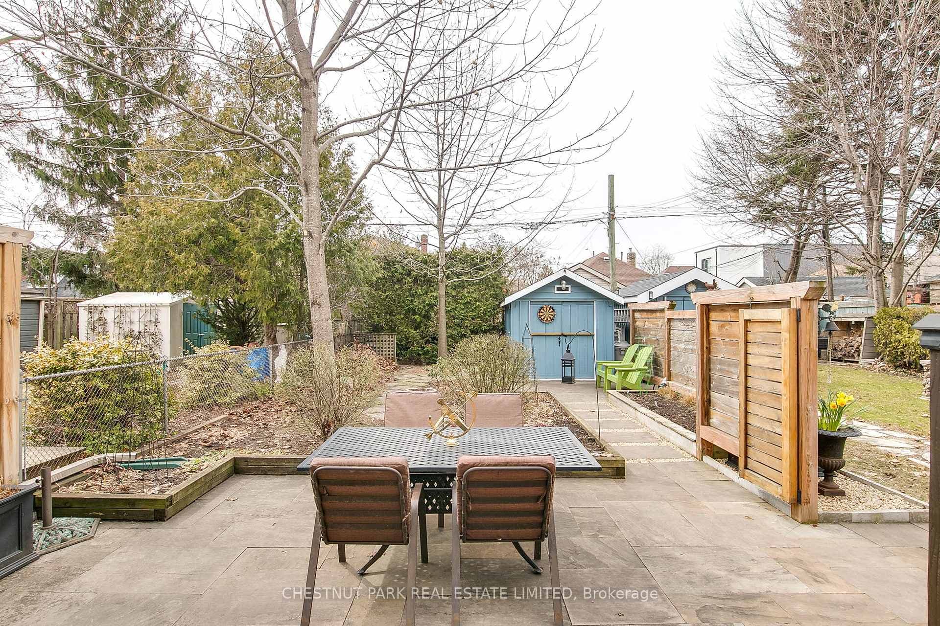 12 Chilton Road photo 35