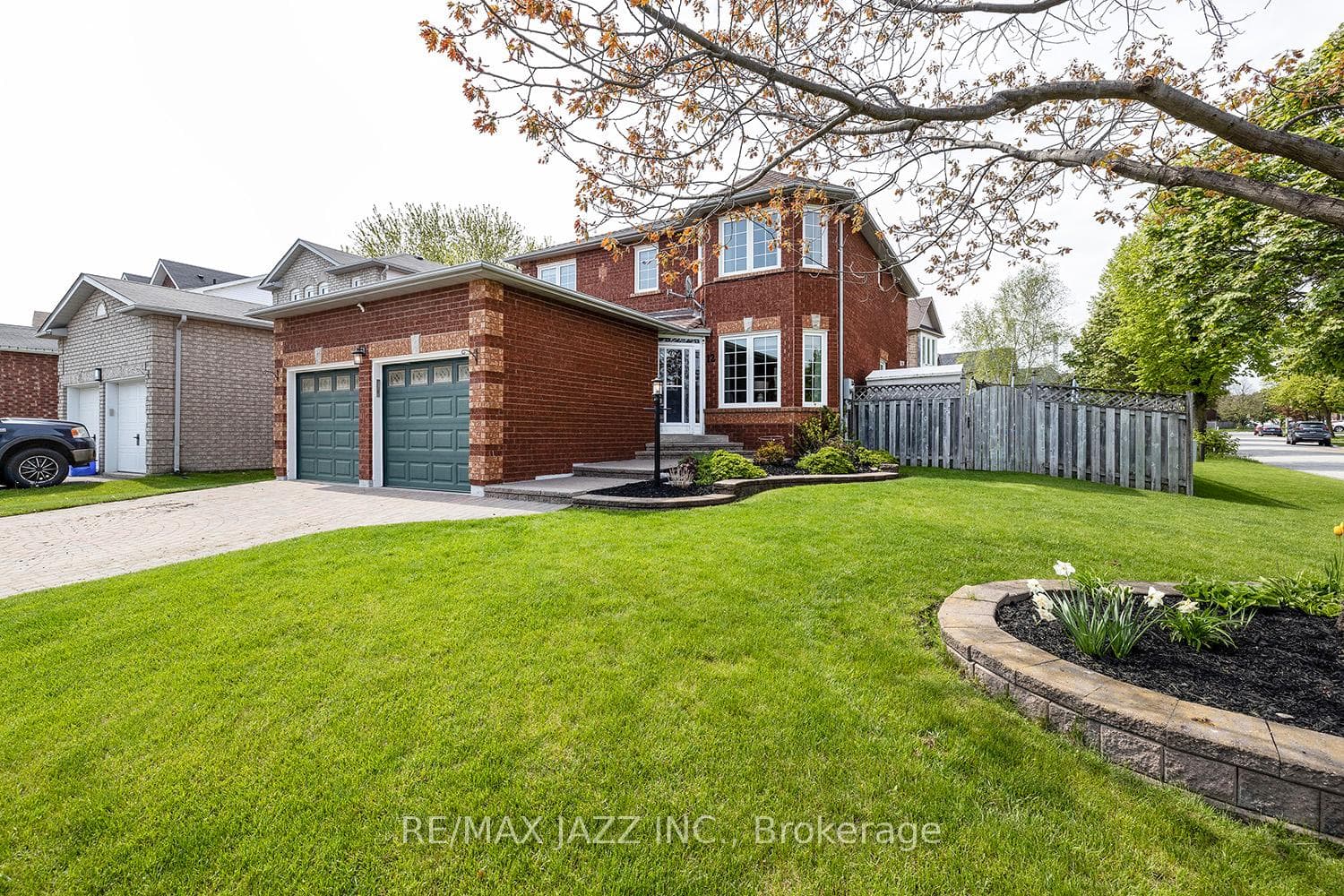 12 Bonnycastle Drive photo 1