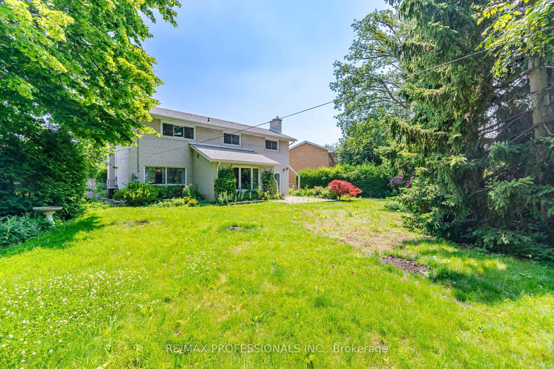 30 Grasspoint Crescent photo 28