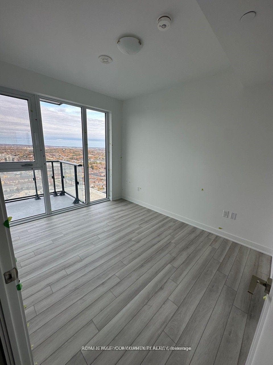105 Oneida Crescent Unit 2803 photo 5