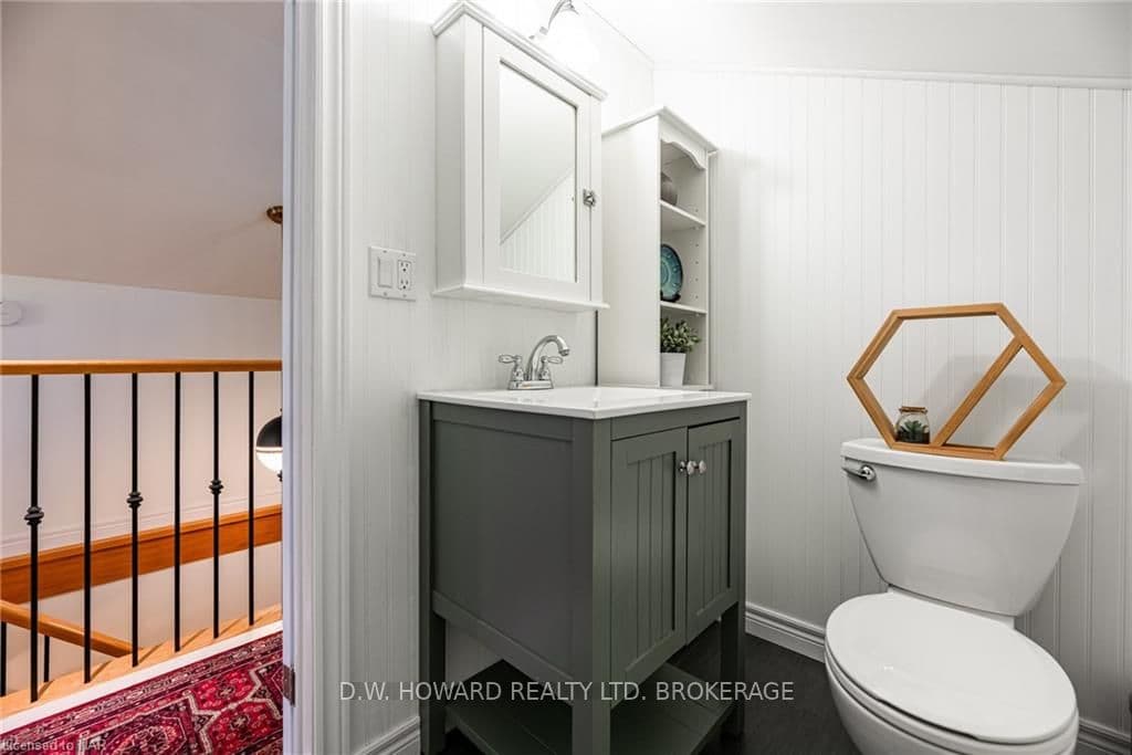 106 BELVIDERE Road photo 33