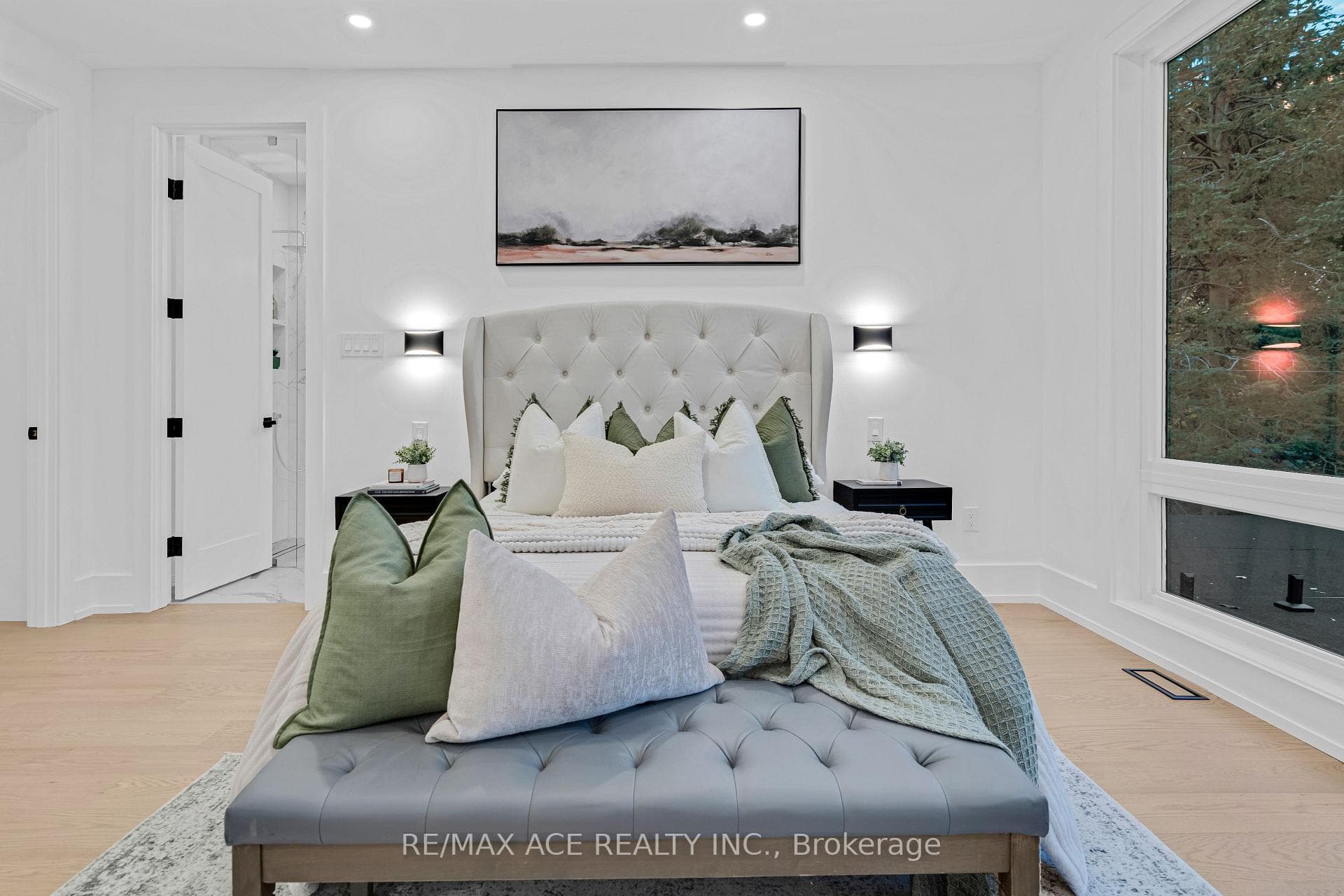 175 Harewood Avenue photo 23