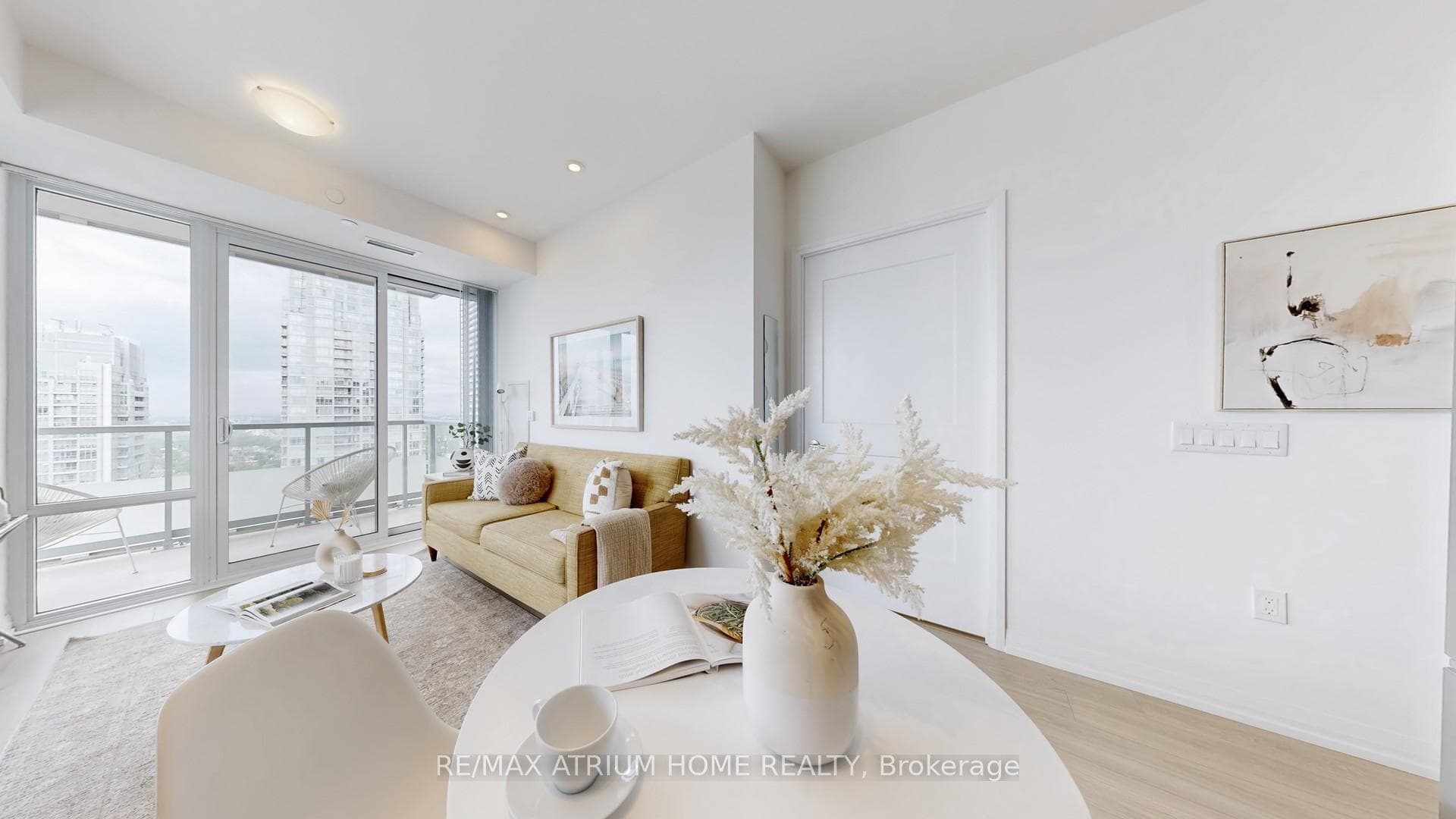 50 Dunfield Avenue Unit 3413 photo 4