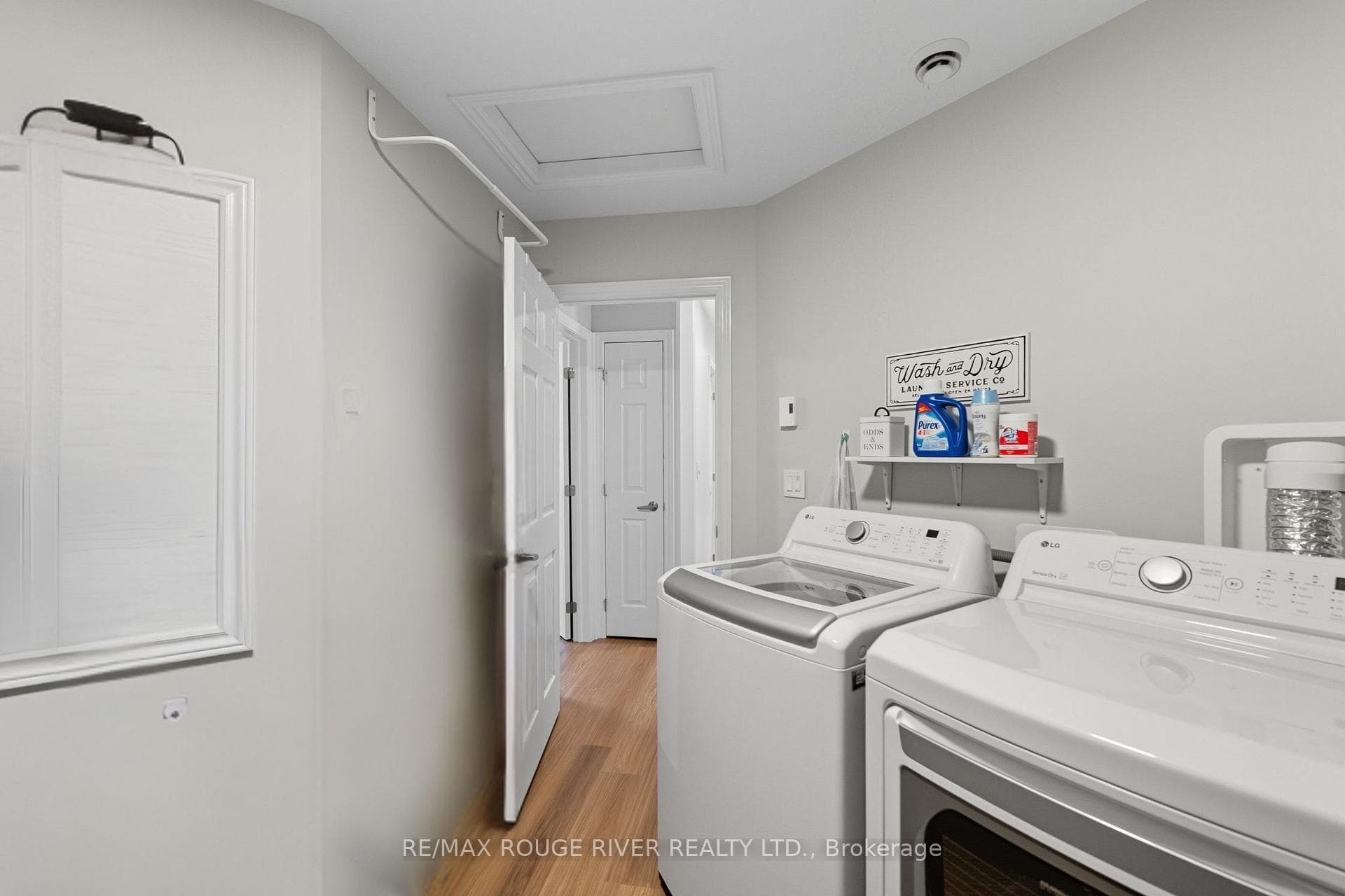 300 Croft Street Unit 103 photo 21
