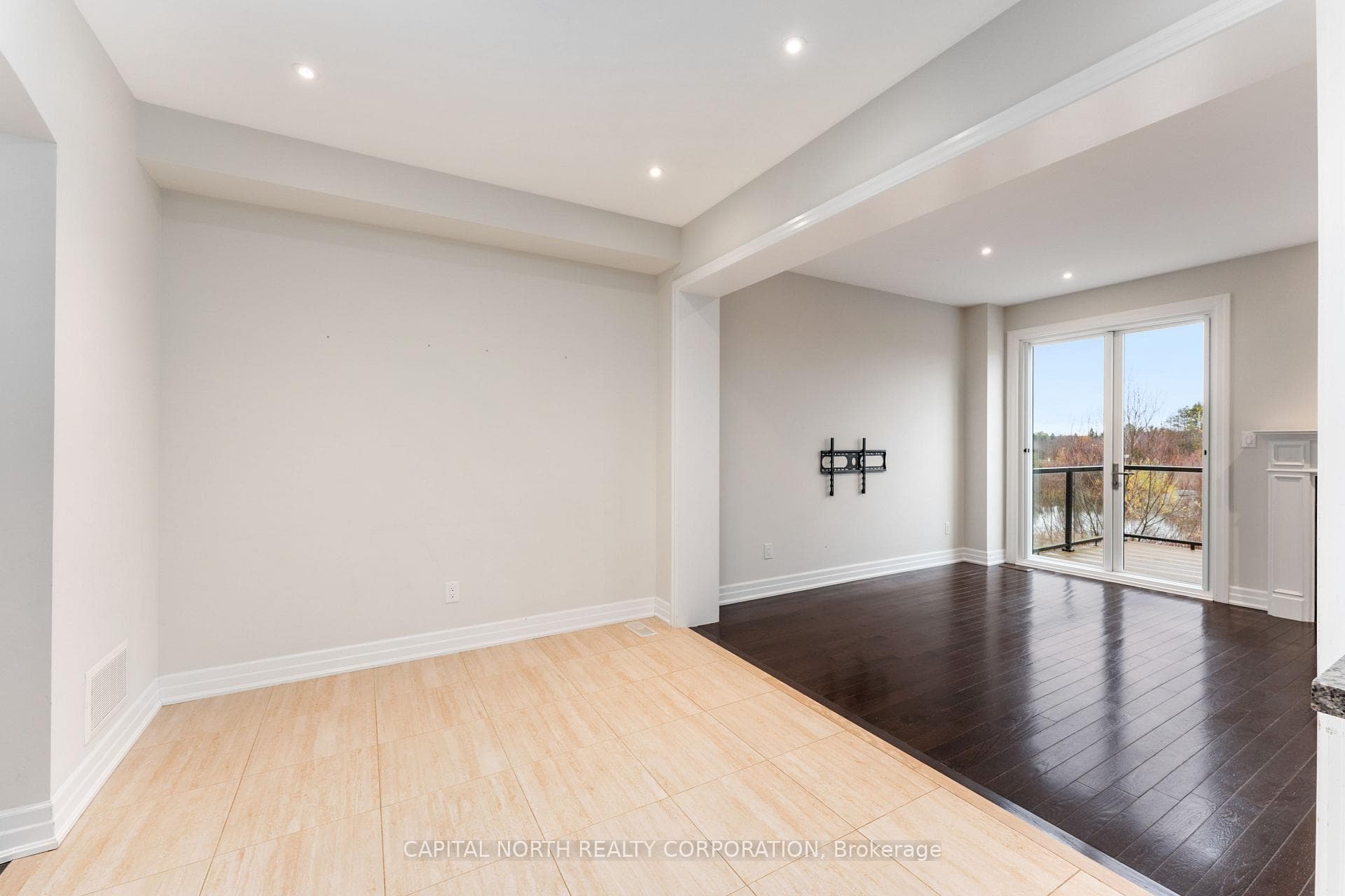 64 Alex Campbell Crescent photo 10