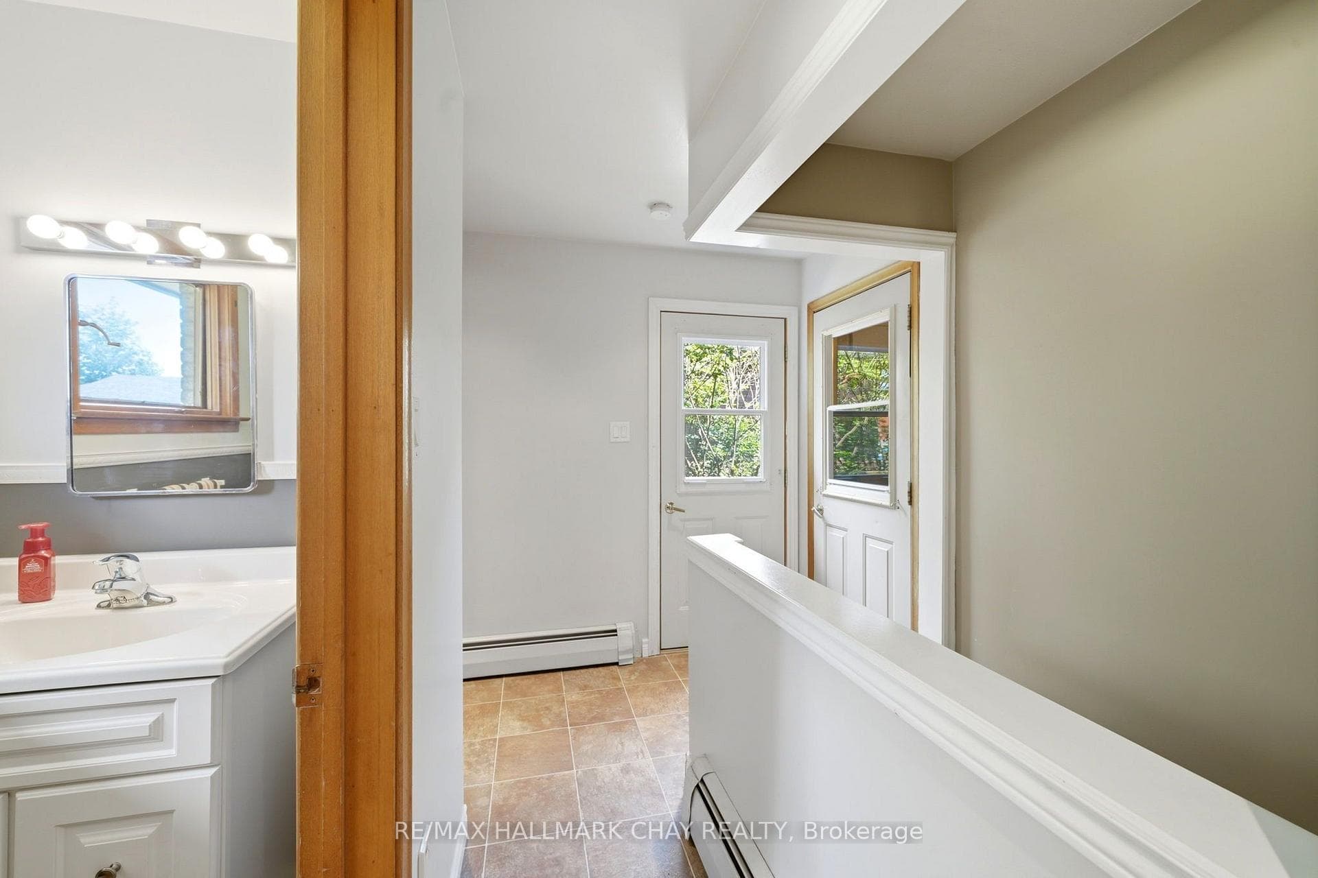 14 Douglas Drive photo 27