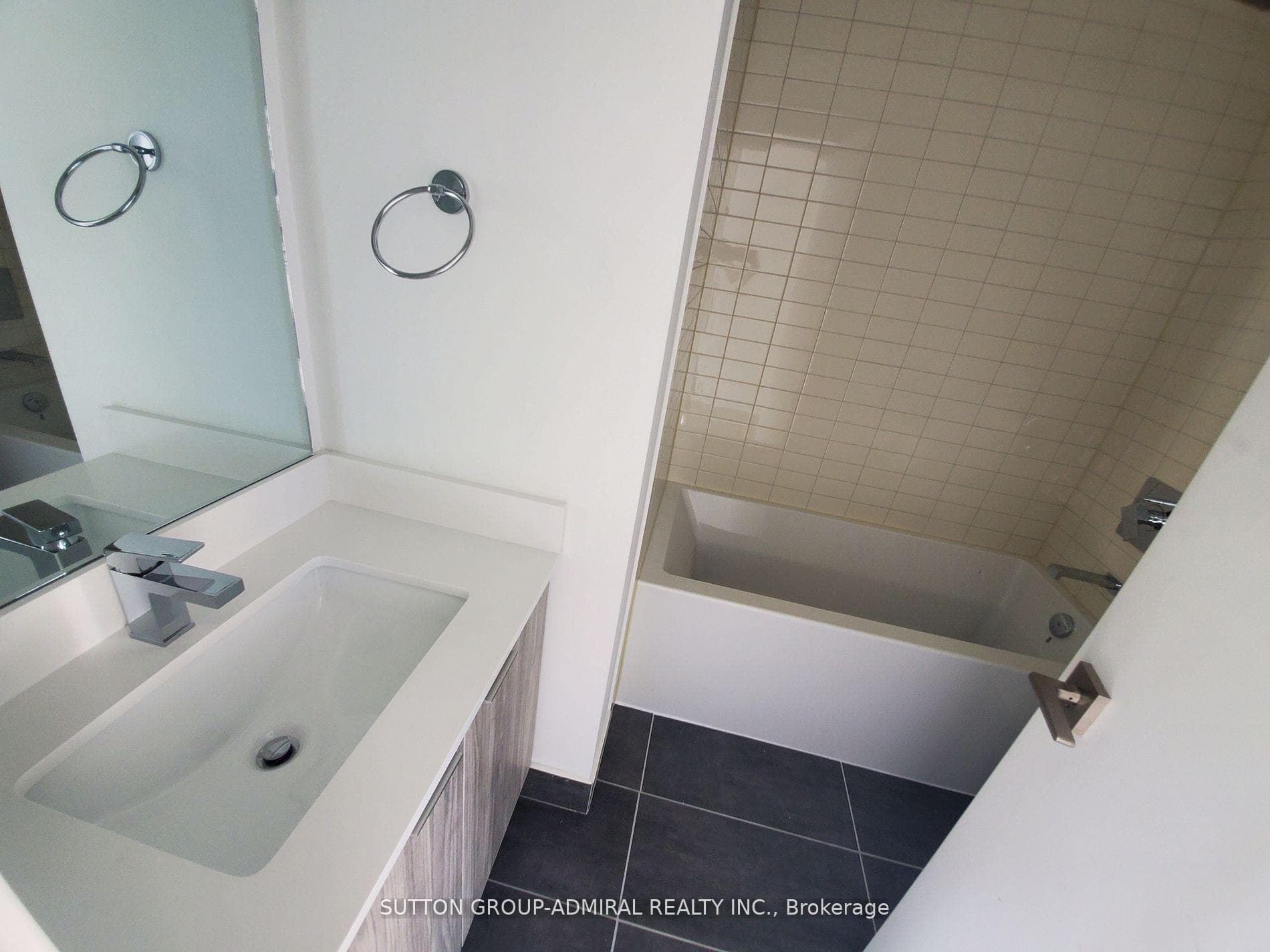 2916 Highway 7 Road Unit 1003 photo 8