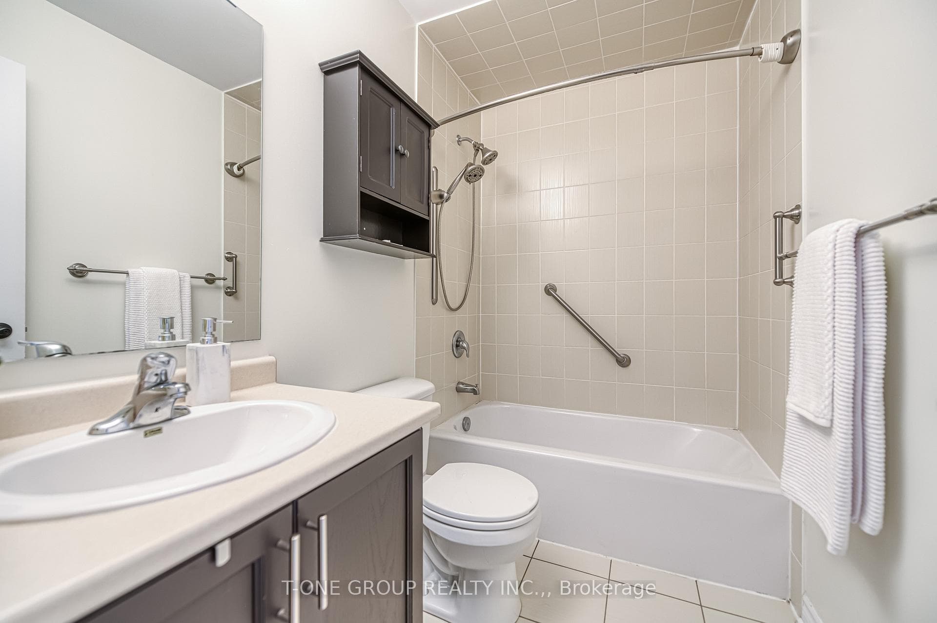 105 Battista Perri Drive photo 35