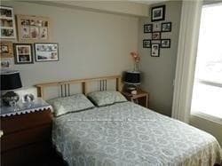 7 Concorde Place Unit 1409 photo 4