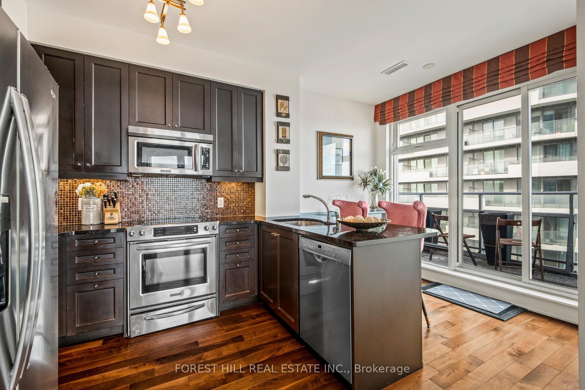 2191 Yonge Street Unit 4906 photo 21