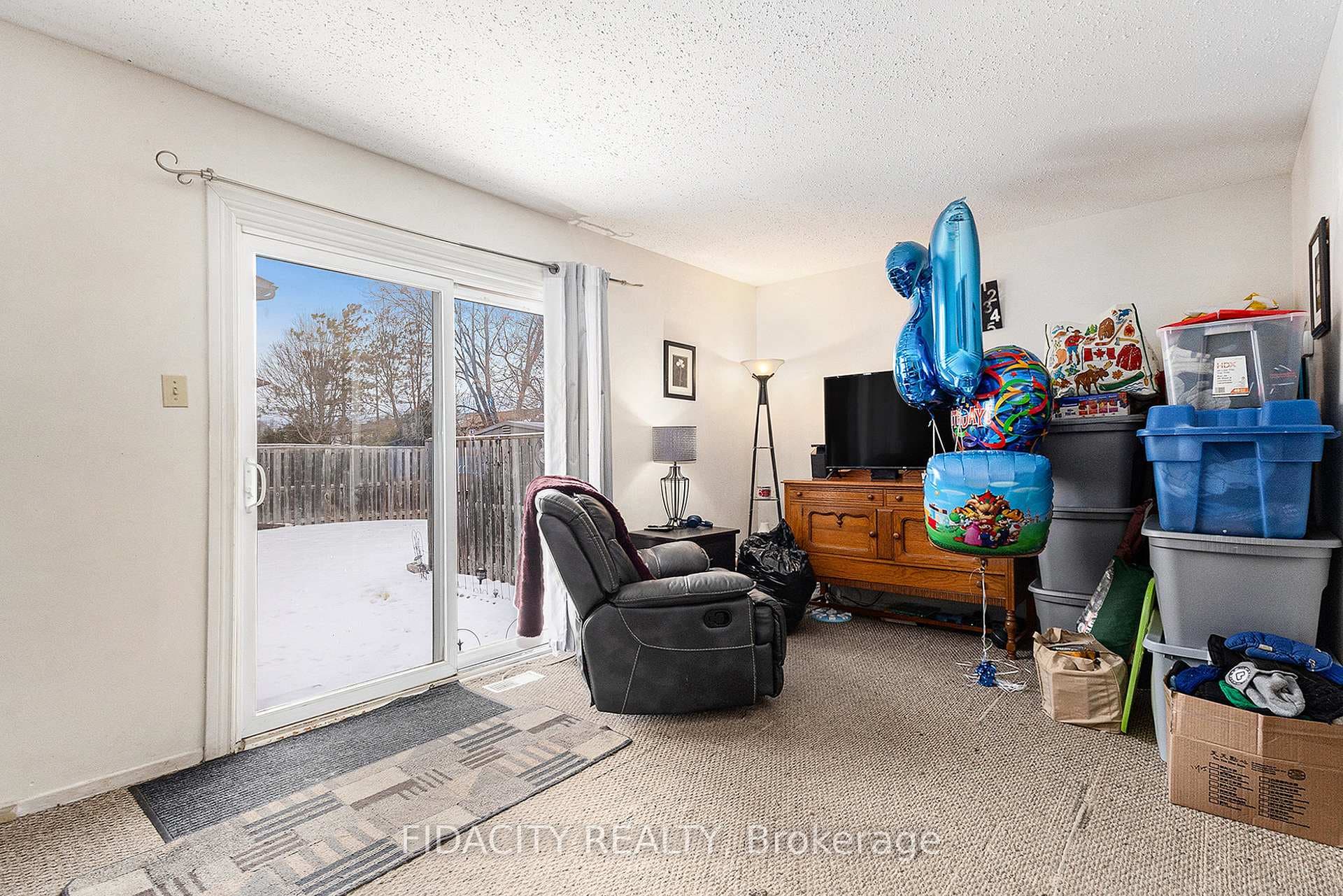 2570 Southvale Crescent Unit 4 photo 4