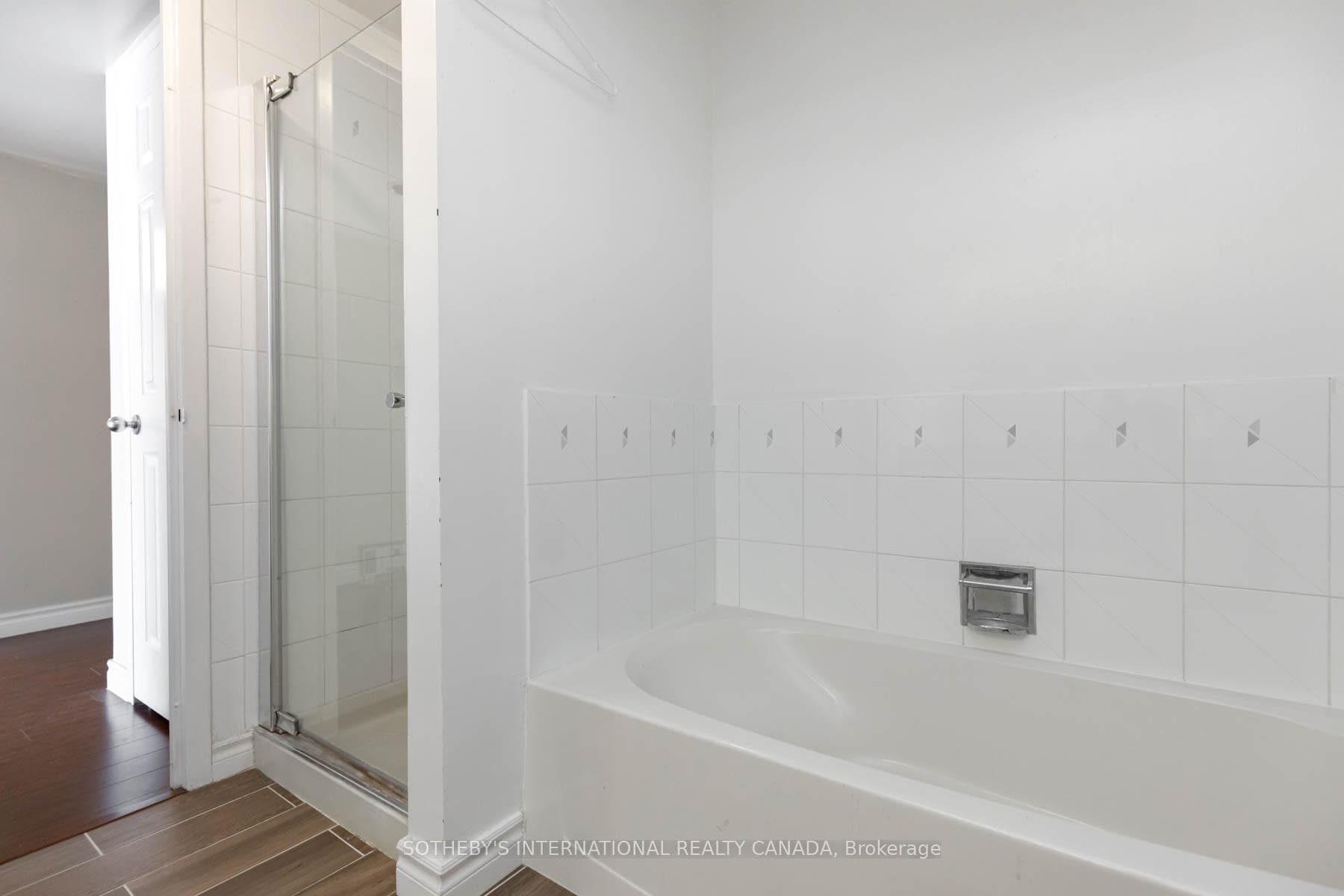 77 Harbour Square Unit 2210 photo 15