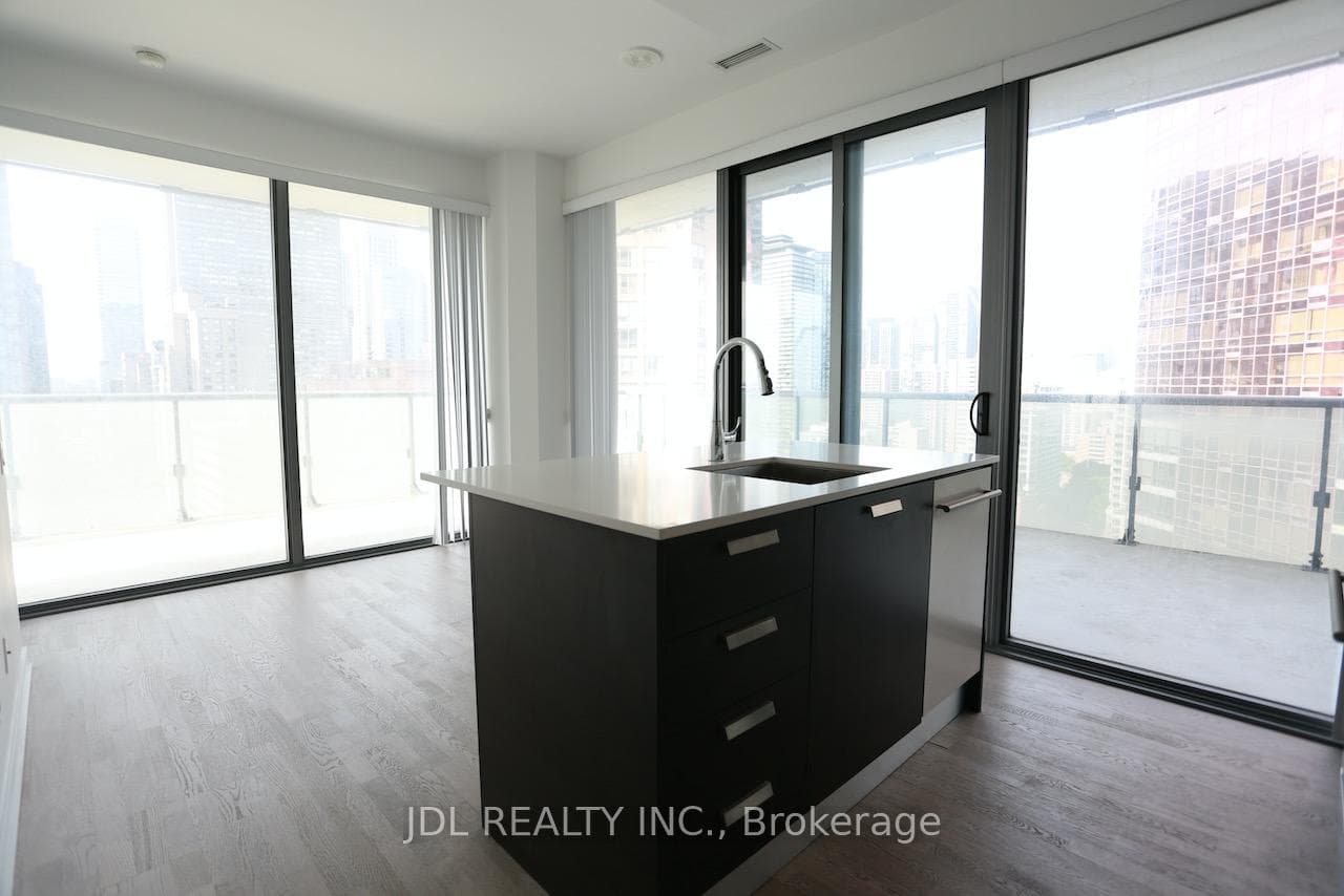 57 St Joseph Street Unit 2010 photo 1