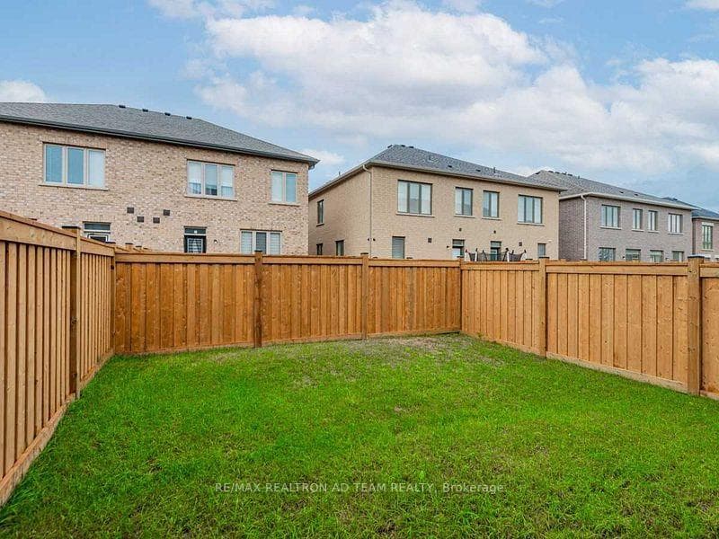 12 Conarty Crescent photo 21