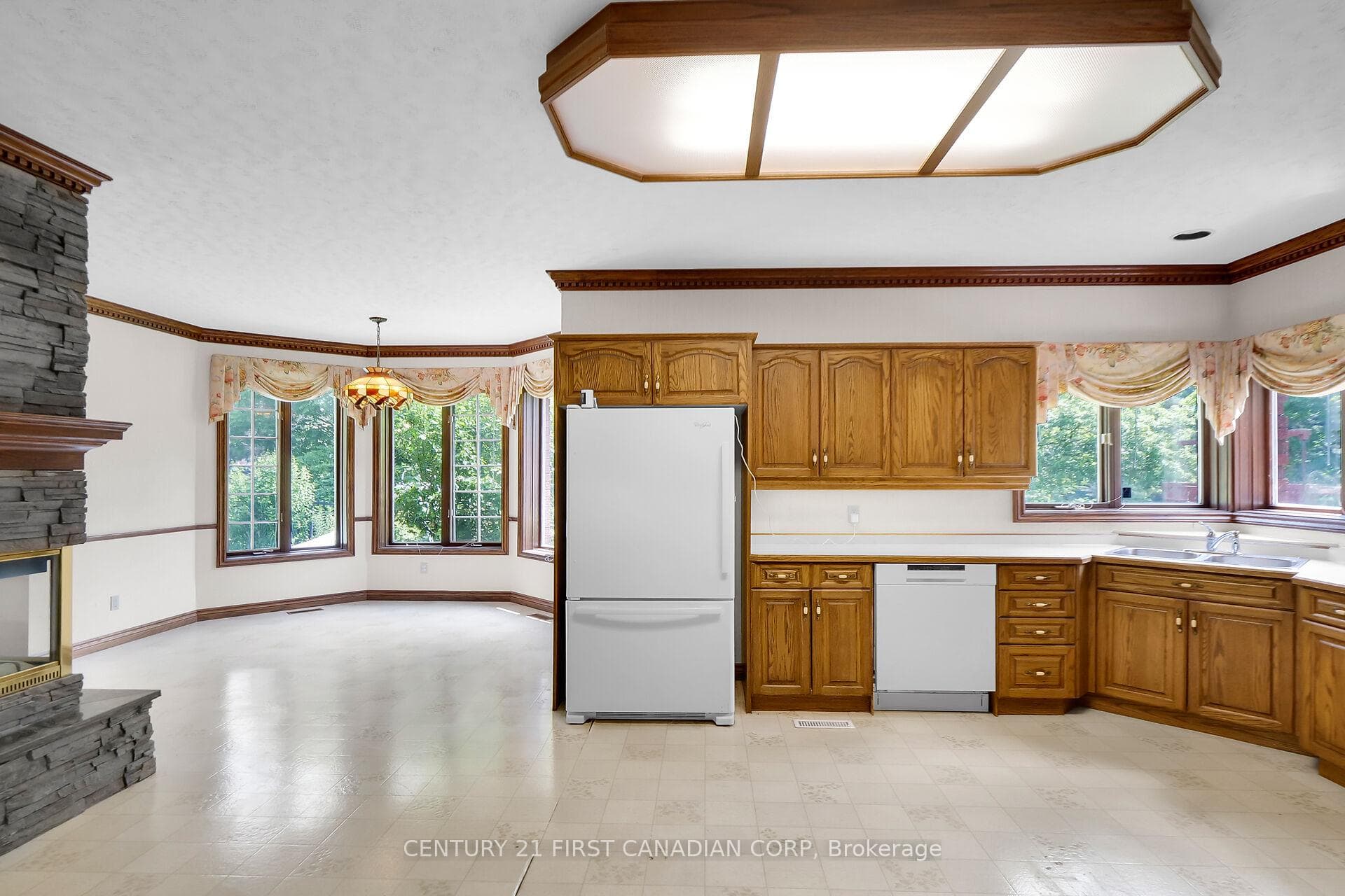 6298 Highland Lane photo 16