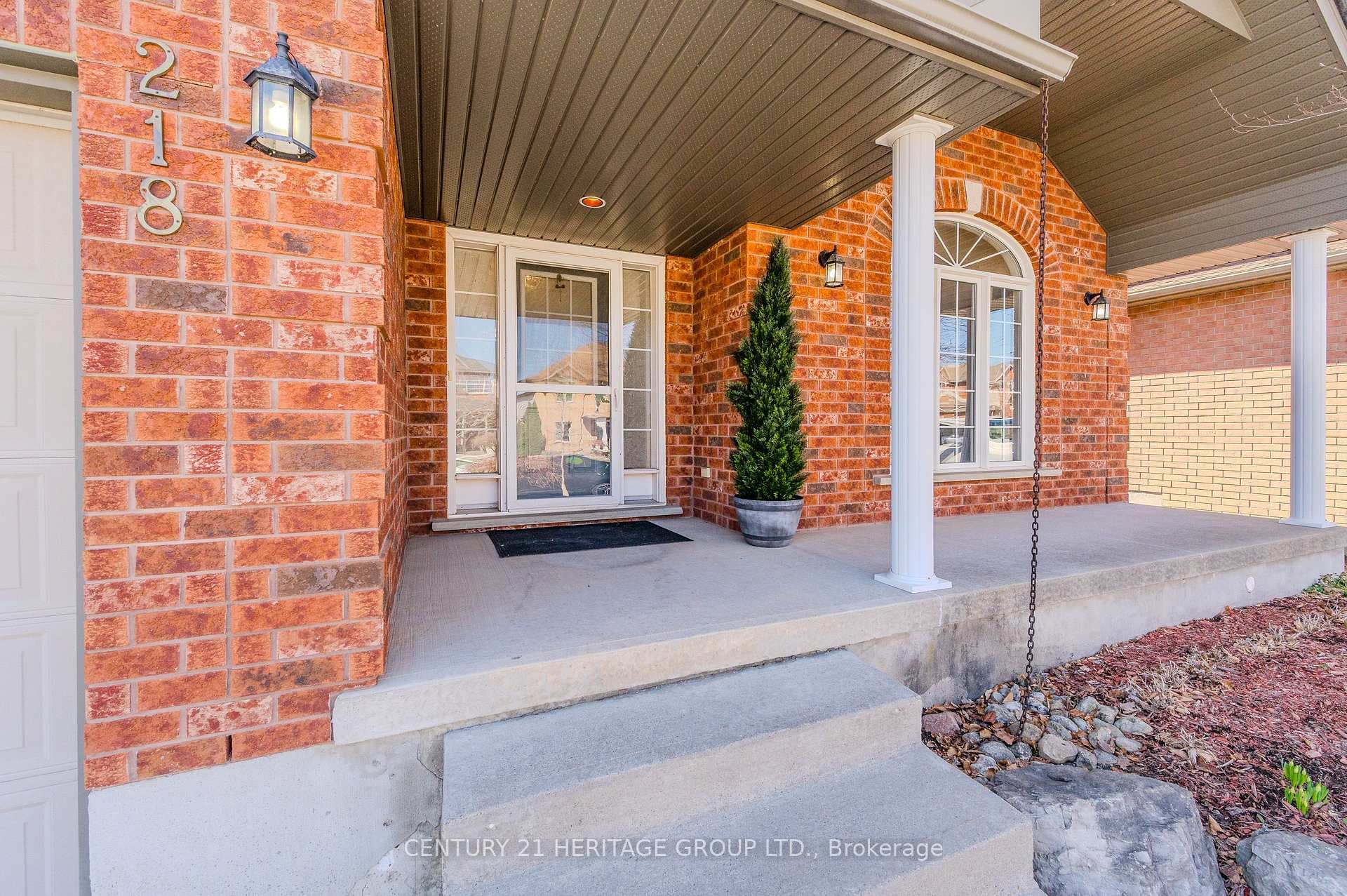 218 Hawkswood Drive photo 3