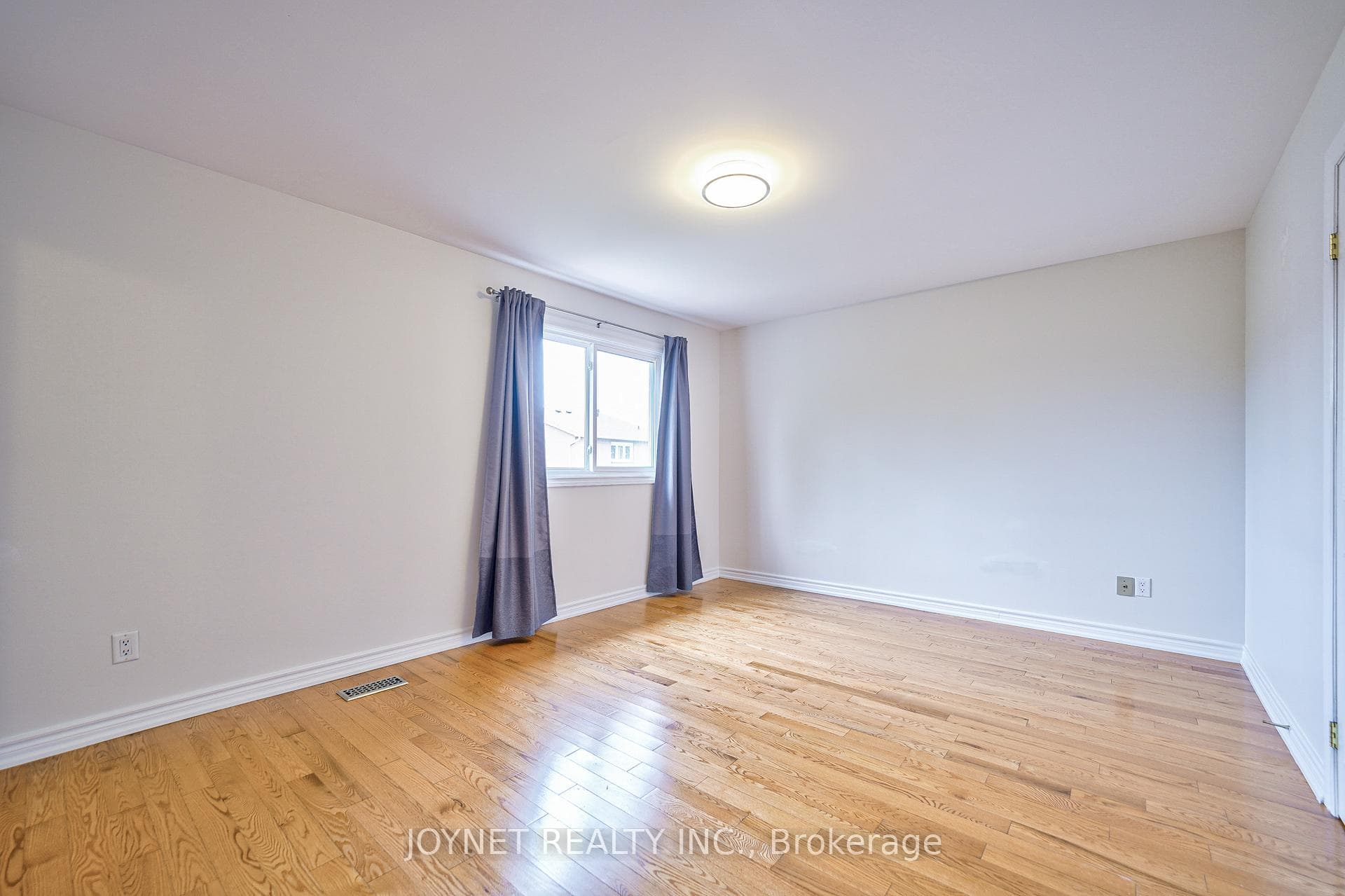 4 Ingleton Boulevard photo 23