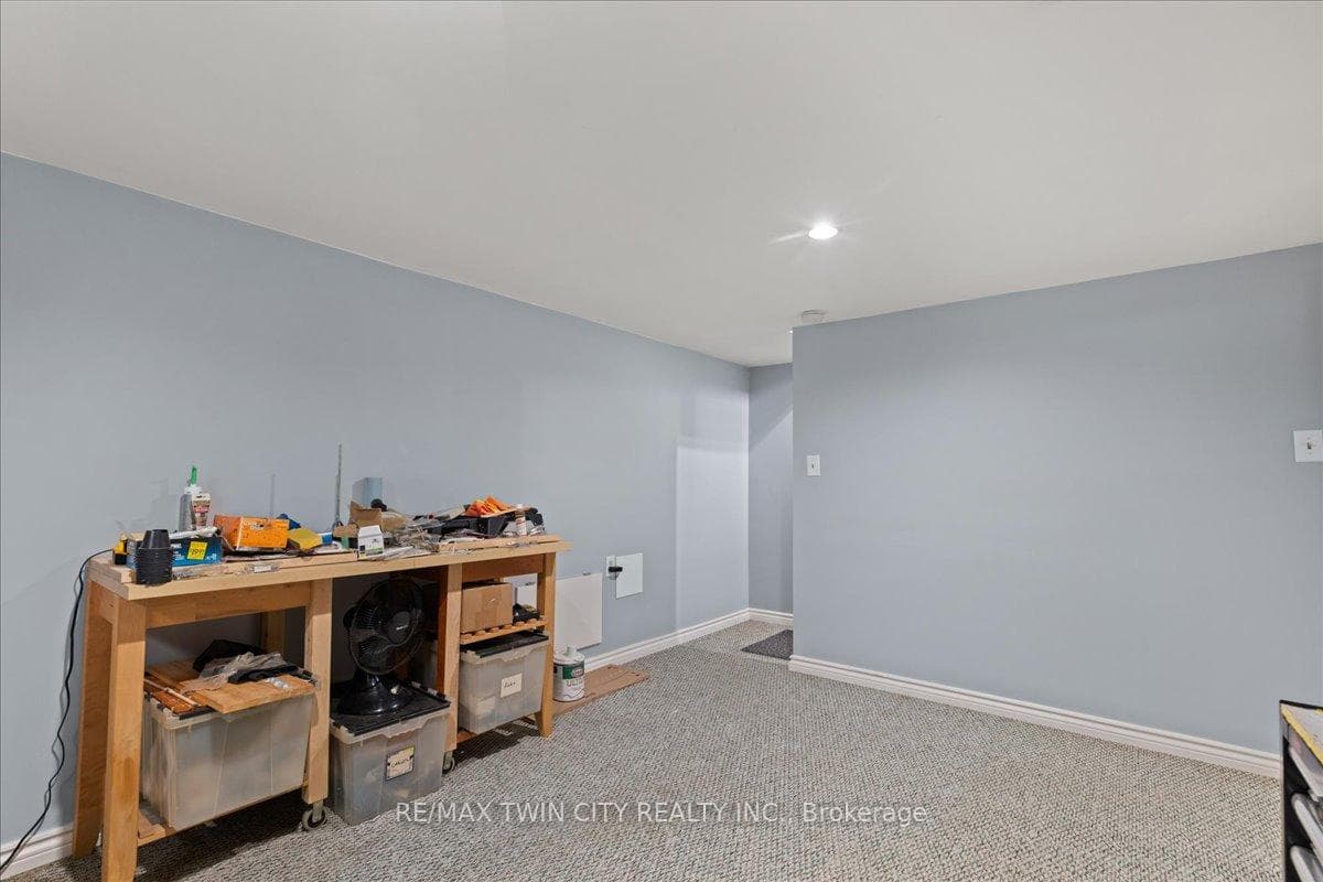 85 Elm Street photo 18