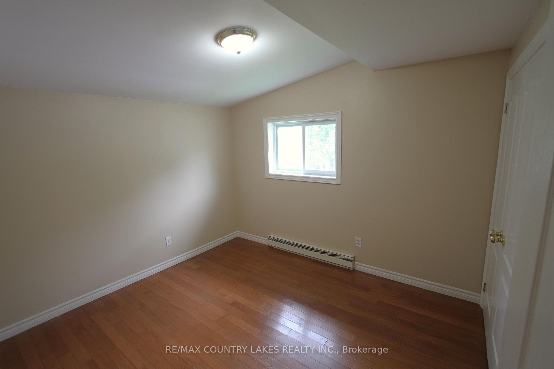 16 Hummingbird Lane photo 11