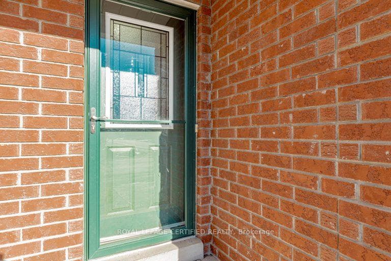 711 POPLAR Road photo 5