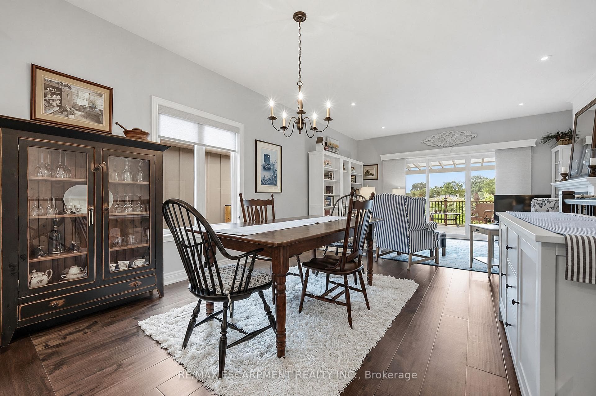 33 Pierpoint Drive photo 16