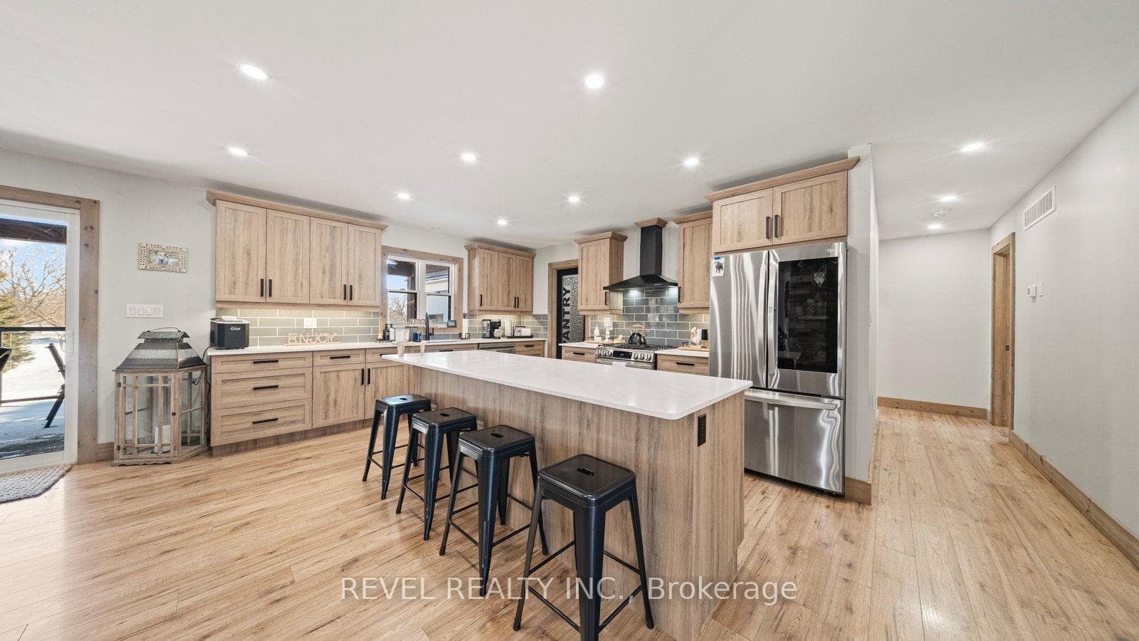 6 Kings Lane photo 12