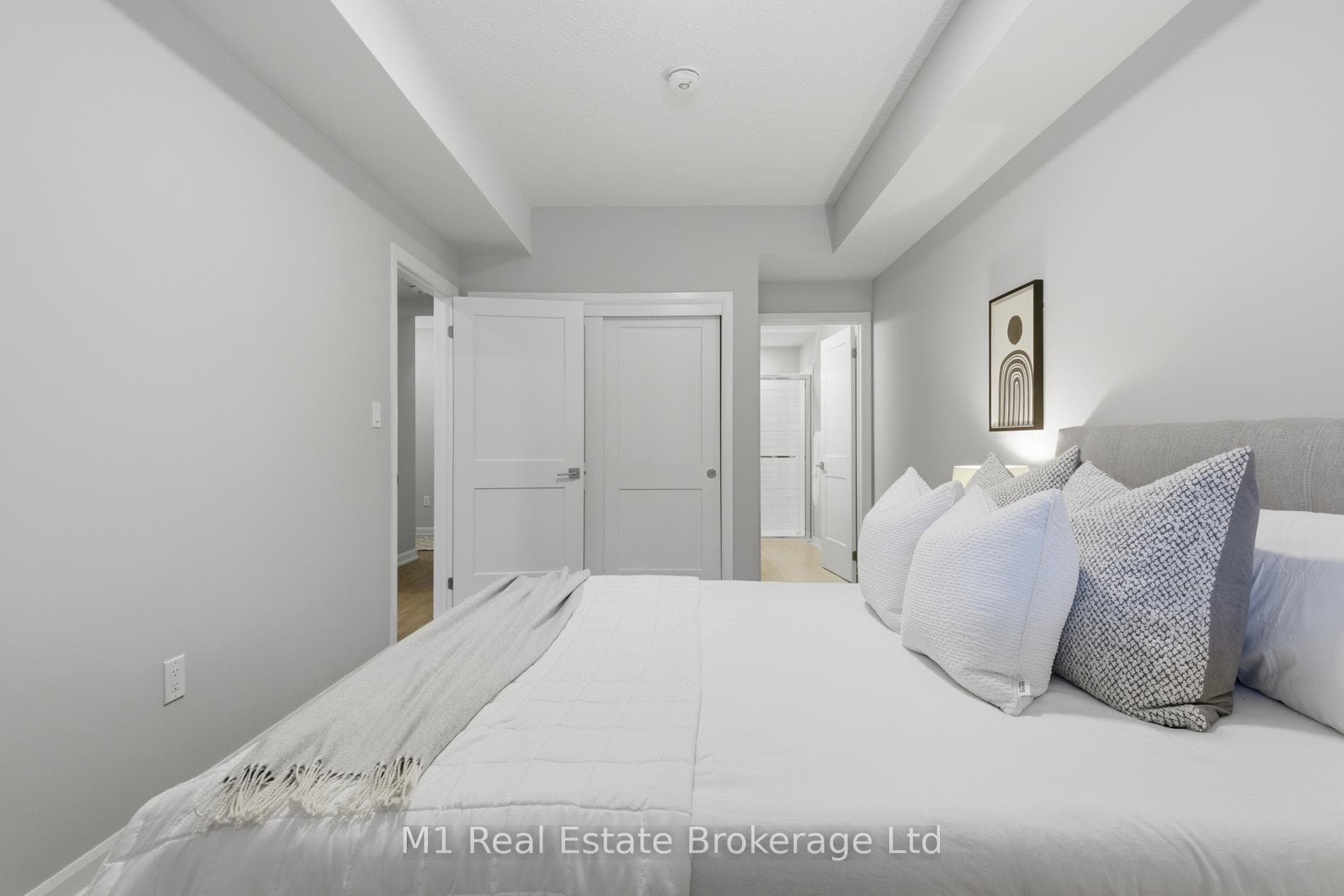 708 Woolwich Street Unit 116 photo 17