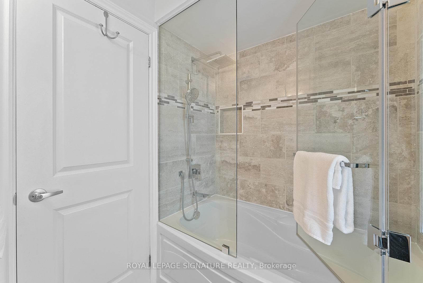 76 Lobo Mews photo 28